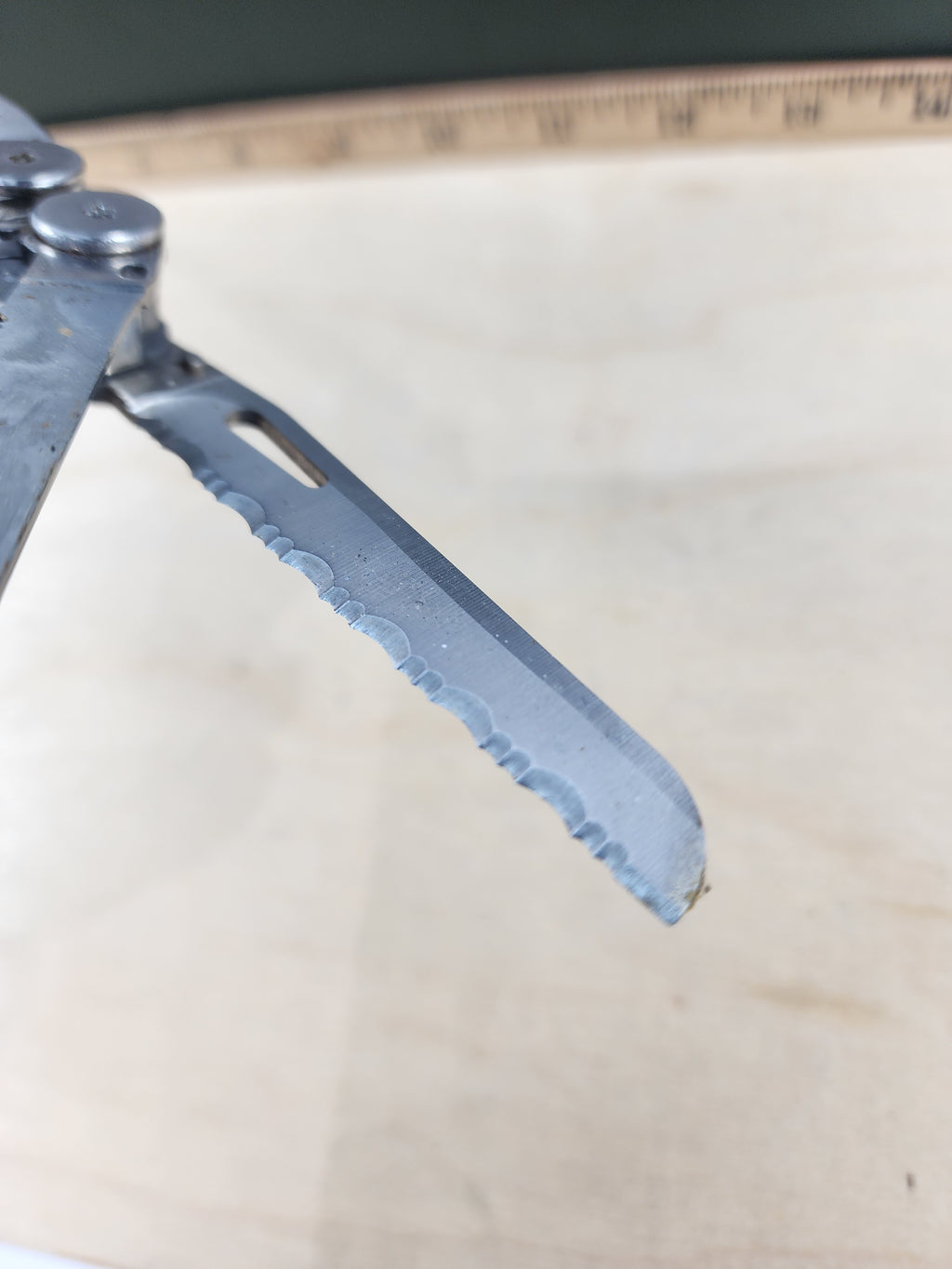 Leatherman Wave #-100 Original, light usage, Handles a wee bit loose 0998/1098