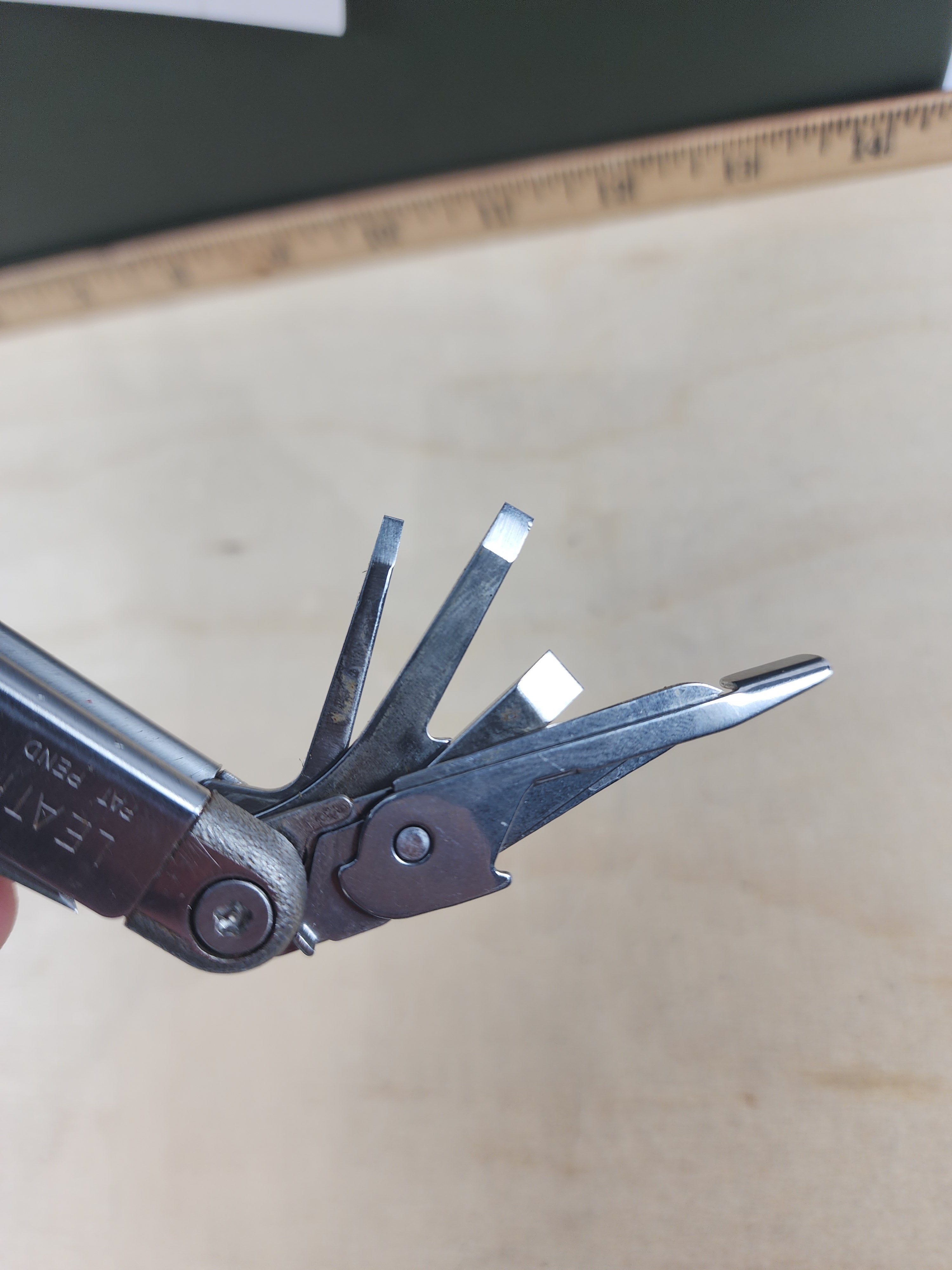 Leatherman Wave #-102 Original, light usage, dirty, 0800-0600