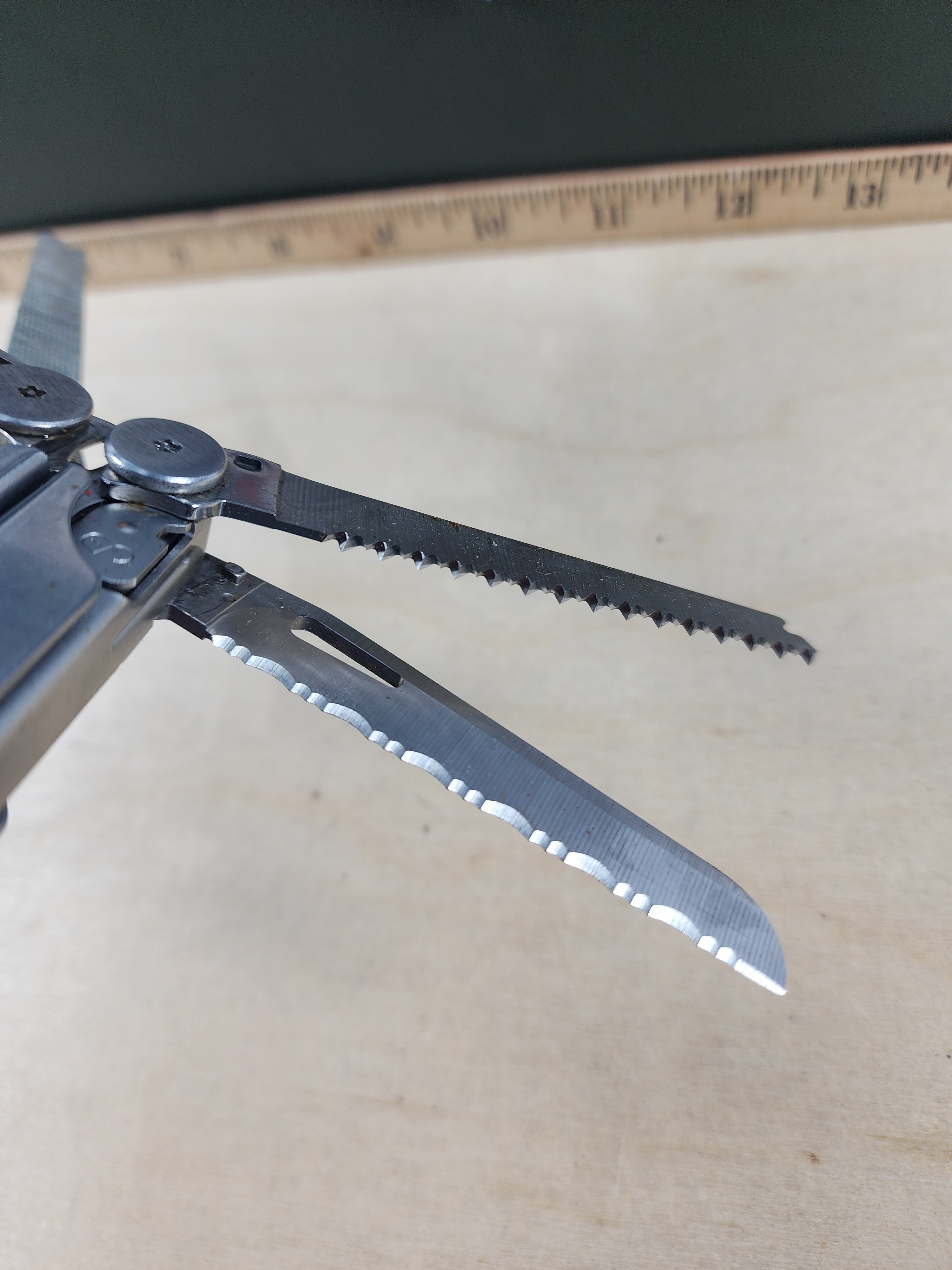 Leatherman Wave #-102 Original, light usage, dirty, 0800-0600