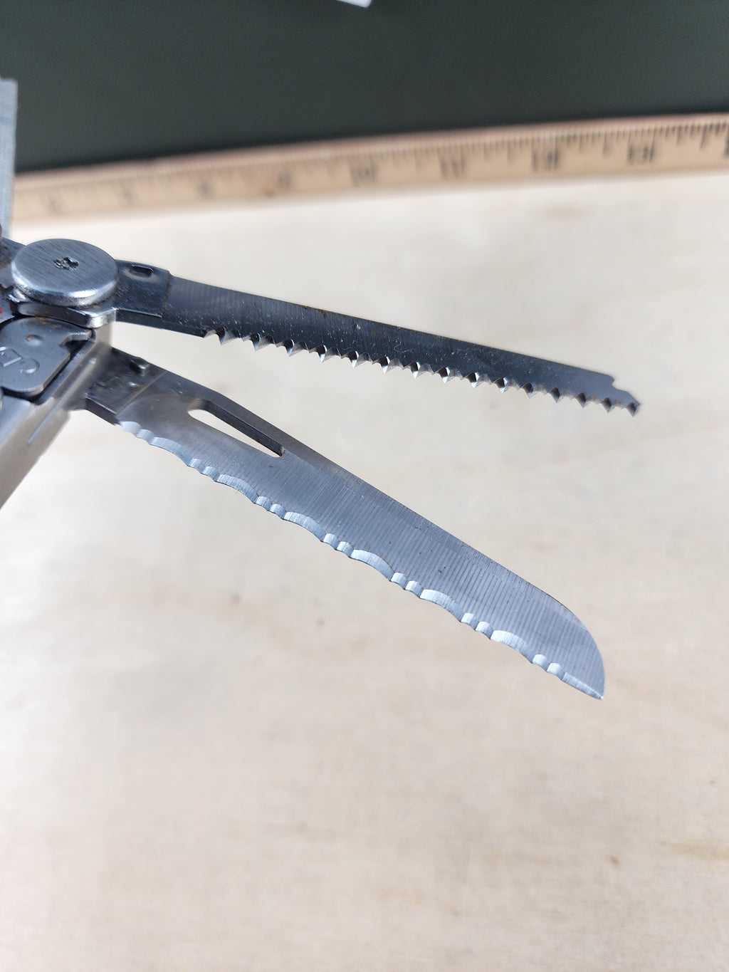 Leatherman Wave #-102 Original, light usage, dirty, 0800-0600