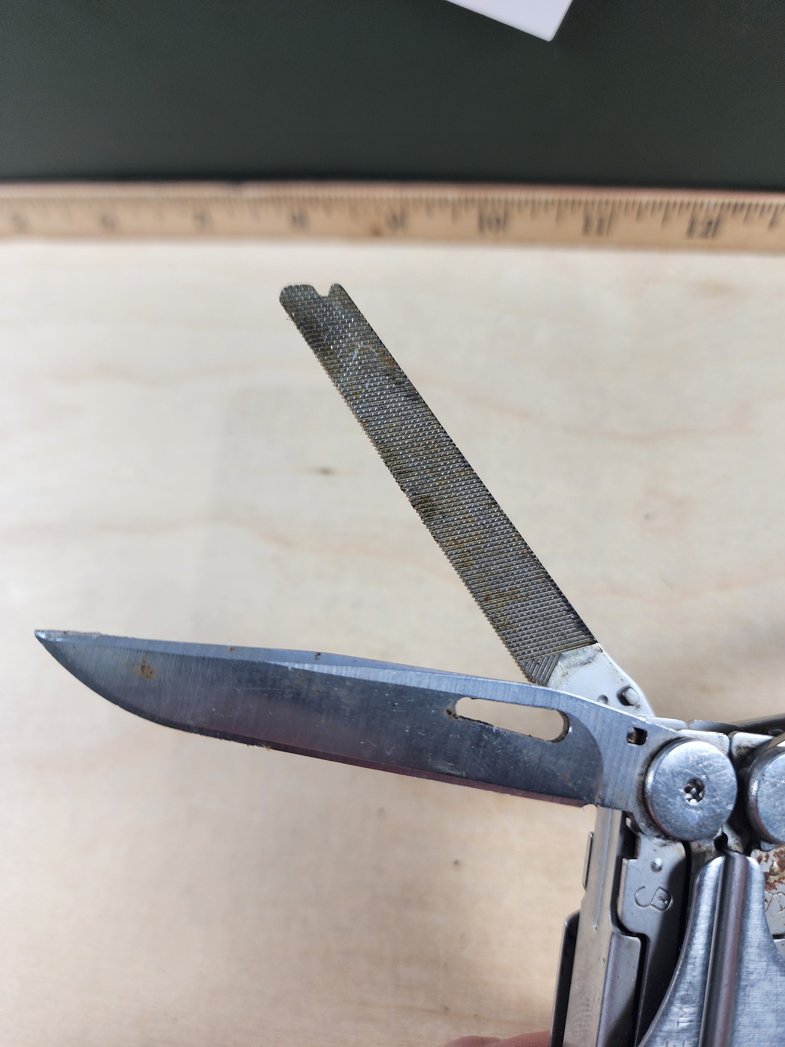 Leatherman Wave #-104 Original, light usage, dirty, possible rust 0100/1099