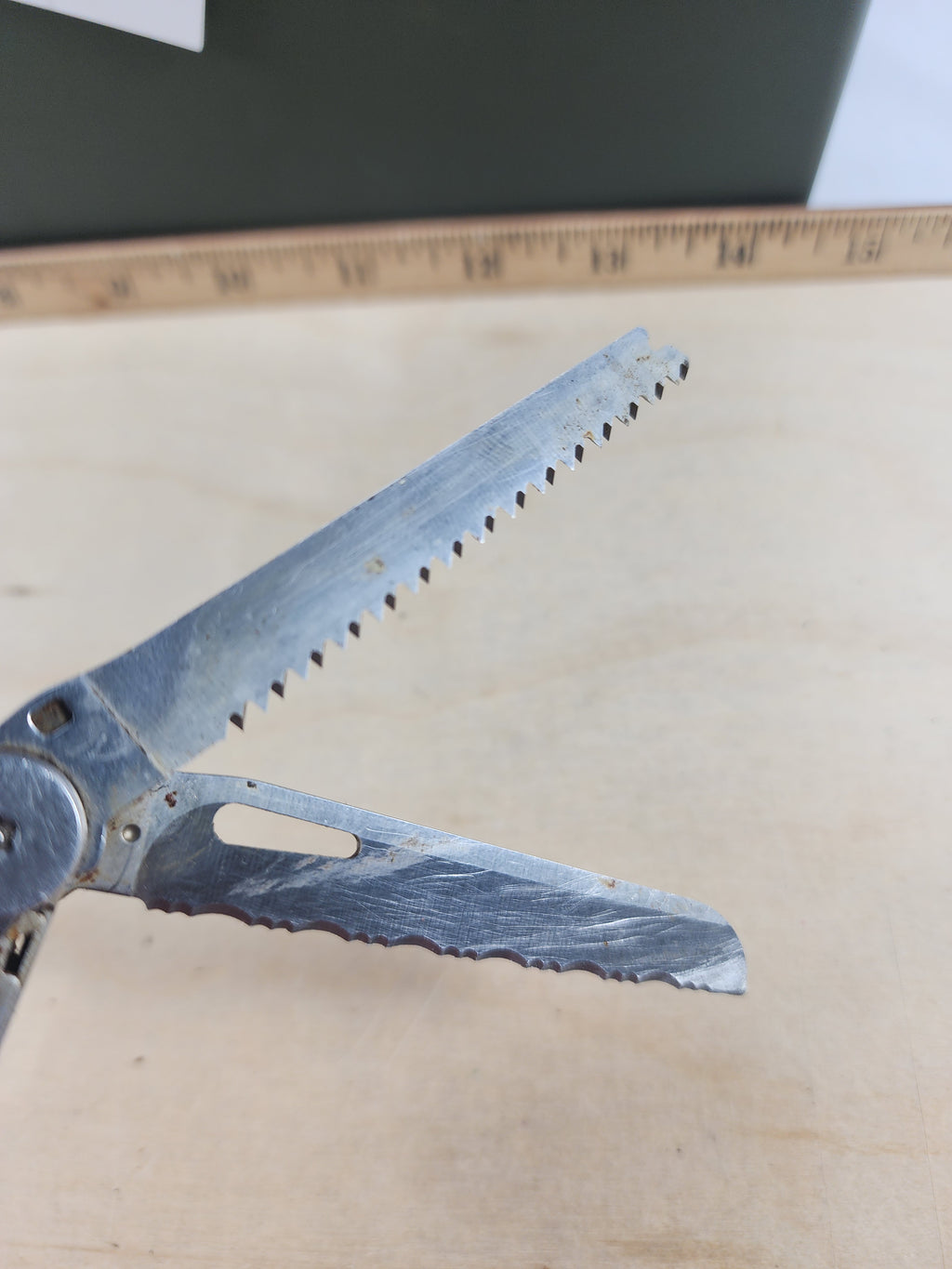 Leatherman Wave #-104 Original, light usage, dirty, possible rust 0100/1099