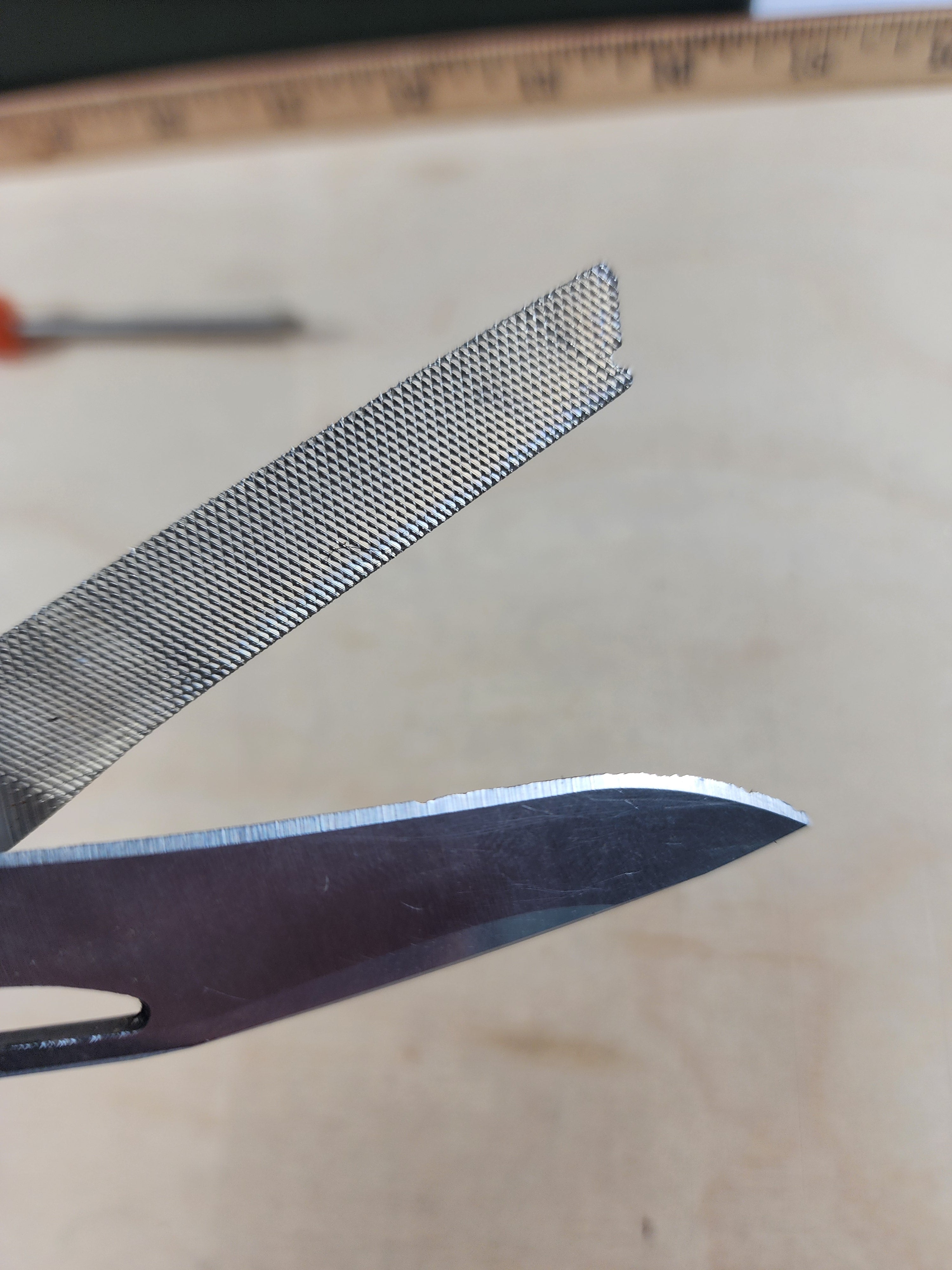 Leatherman Wave #-108 light usage, dirty, knife chipped