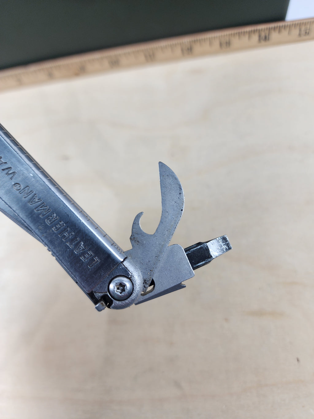 Leatherman Wave #-++108 Moderate usage, dirty, possible rust