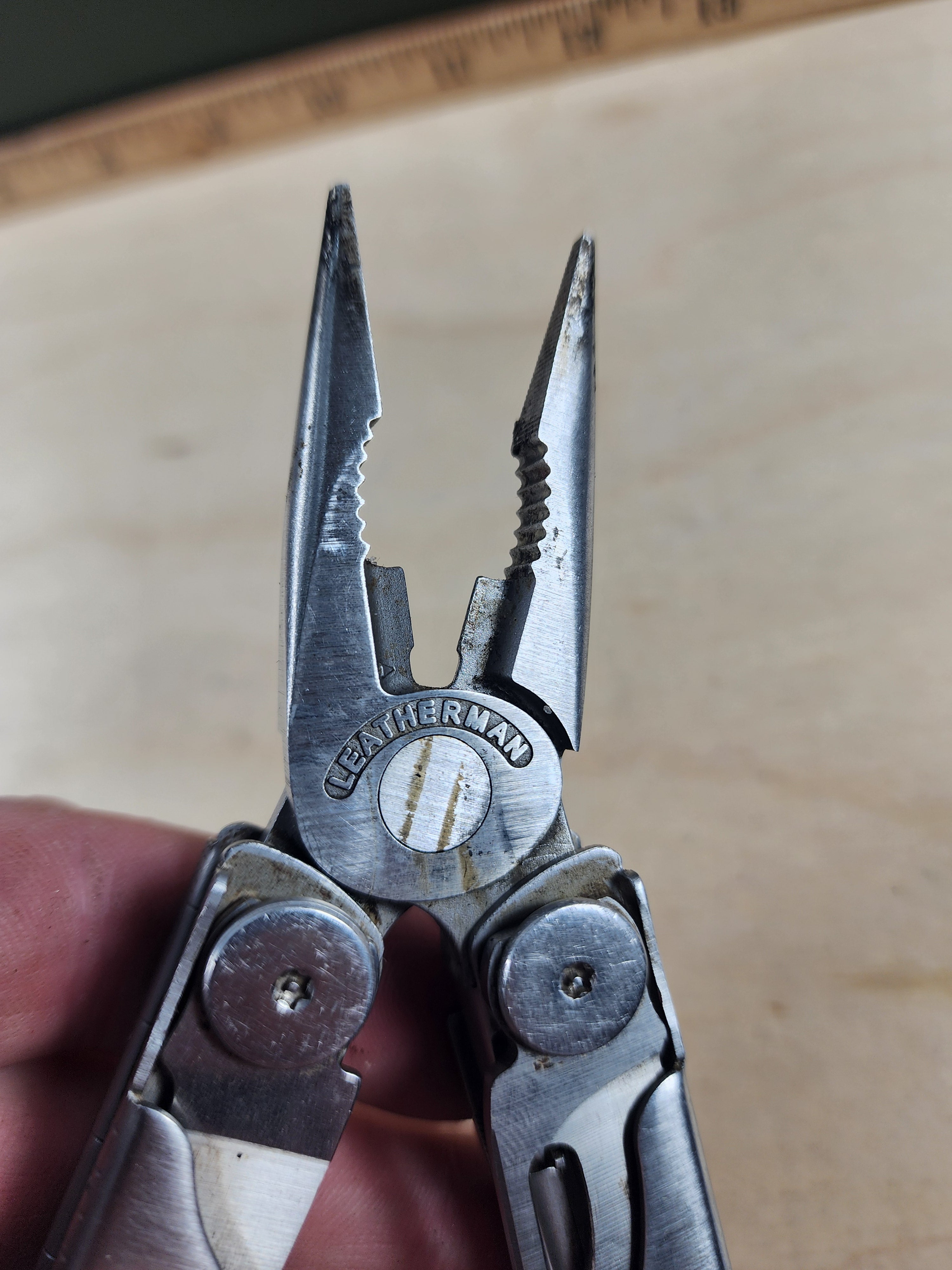 Leatherman Wave #-++108 Moderate usage, dirty, possible rust