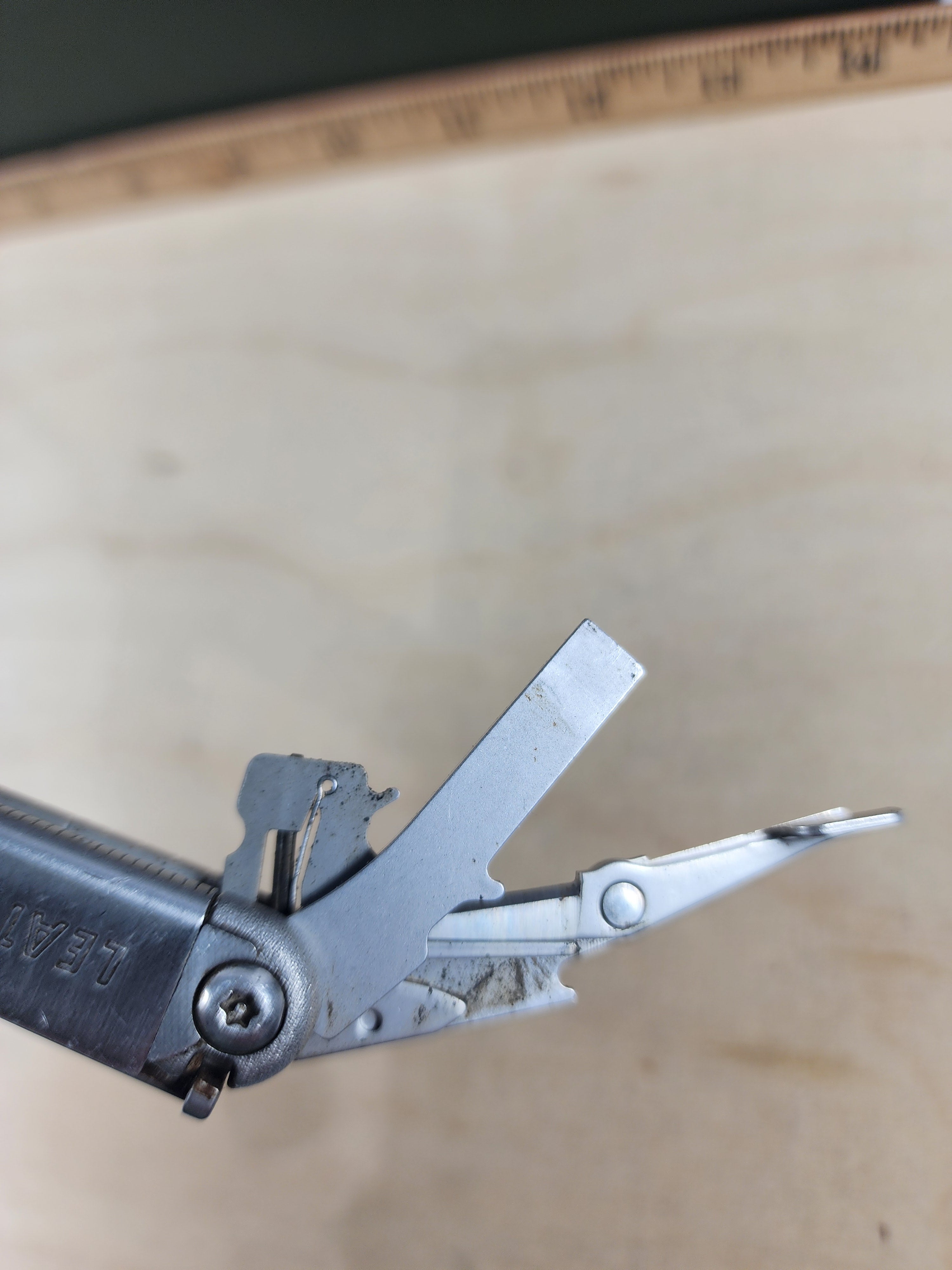 Leatherman Wave #-++108 Moderate usage, dirty, possible rust