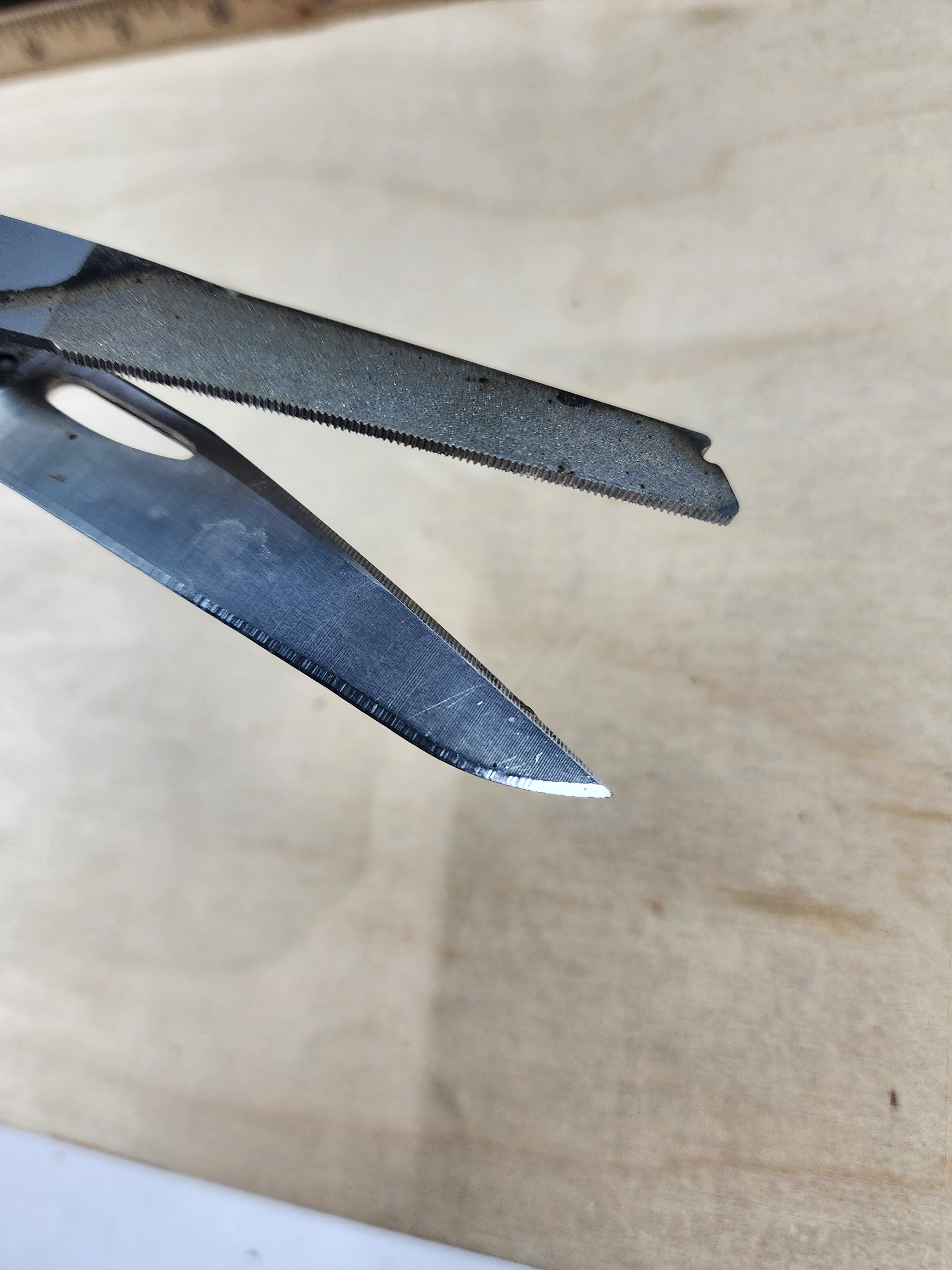 Leatherman Wave #-++108 Moderate usage, dirty, possible rust