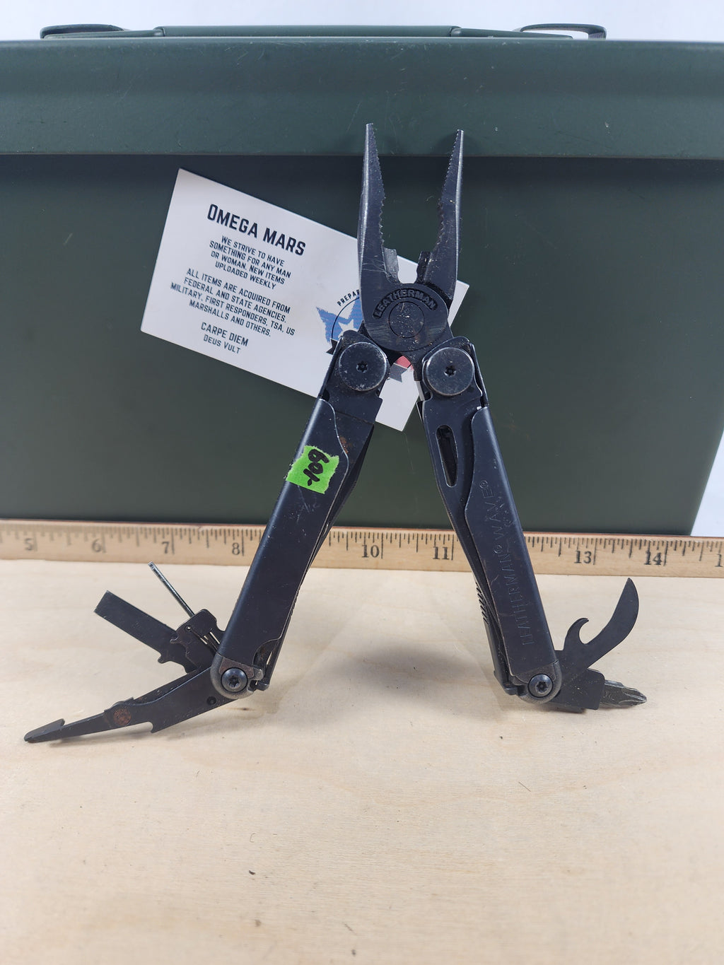 Leatherman Wave #-109 light usage, dirty, rust present