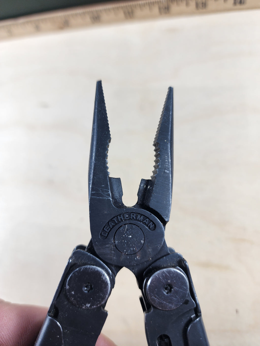 Leatherman Wave #-109 light usage, dirty, rust present