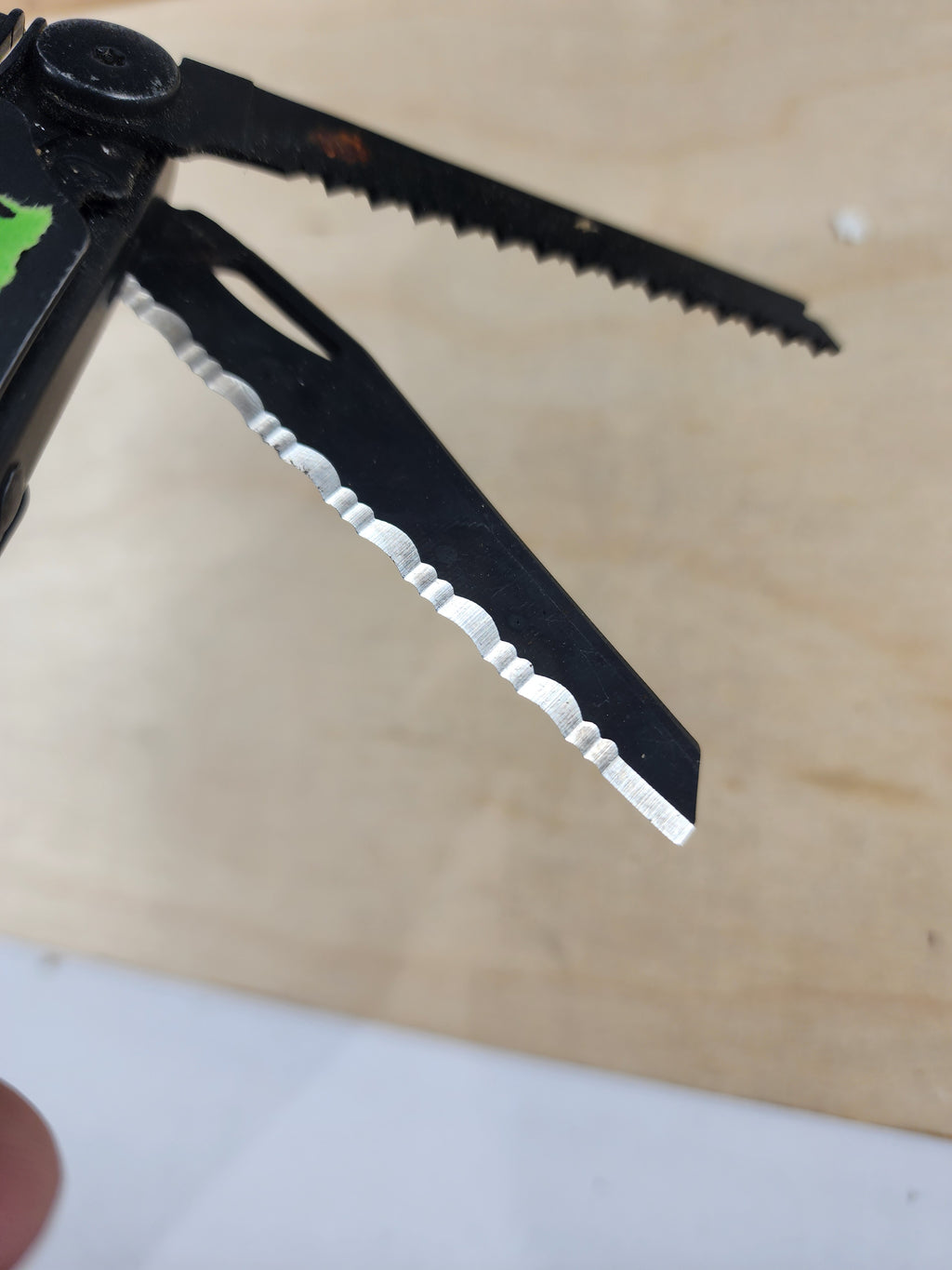 Leatherman Wave #-109 light usage, dirty, rust present
