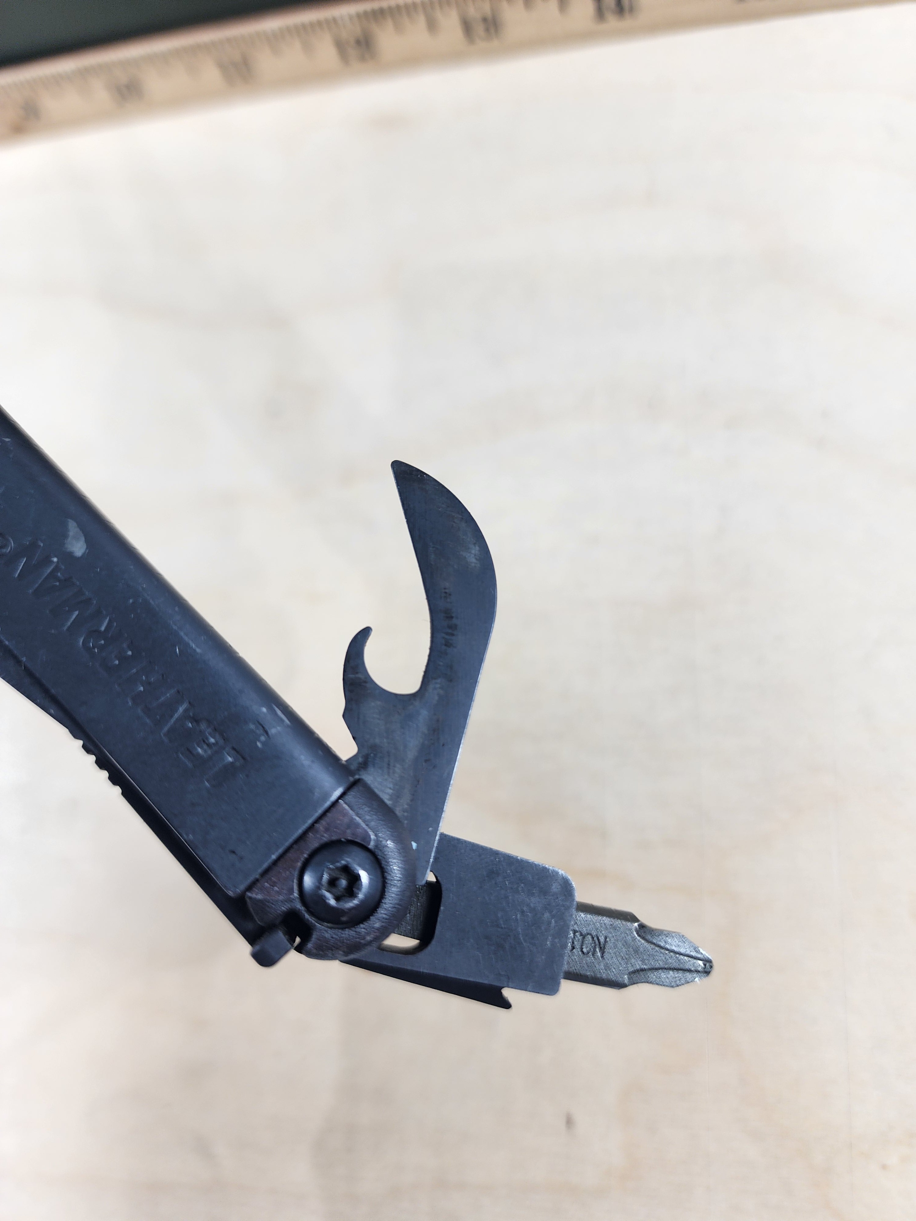 Leatherman Wave #-110 knife resharpened, light usage, dirty