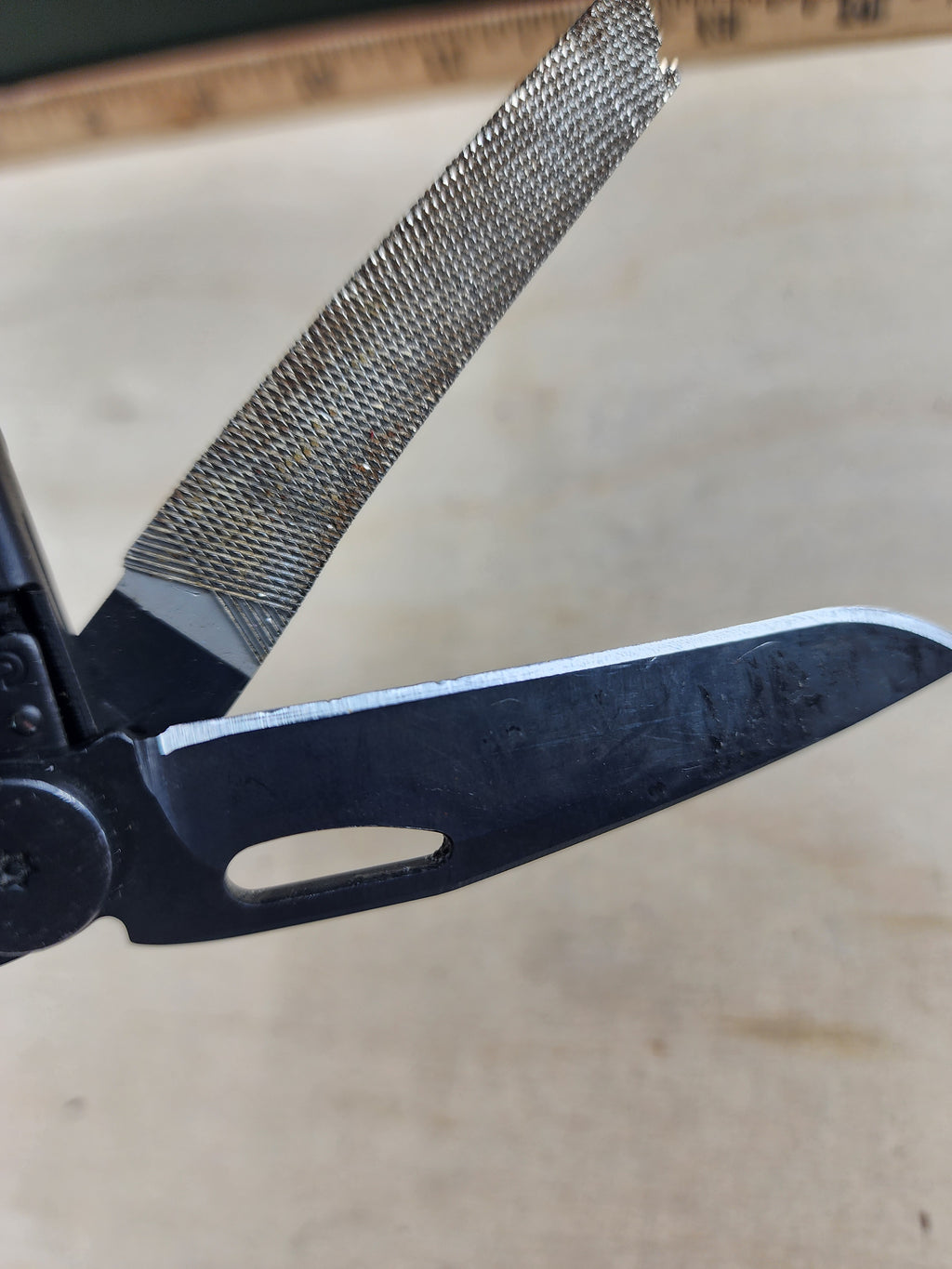 Leatherman Wave #-110 knife resharpened, light usage, dirty