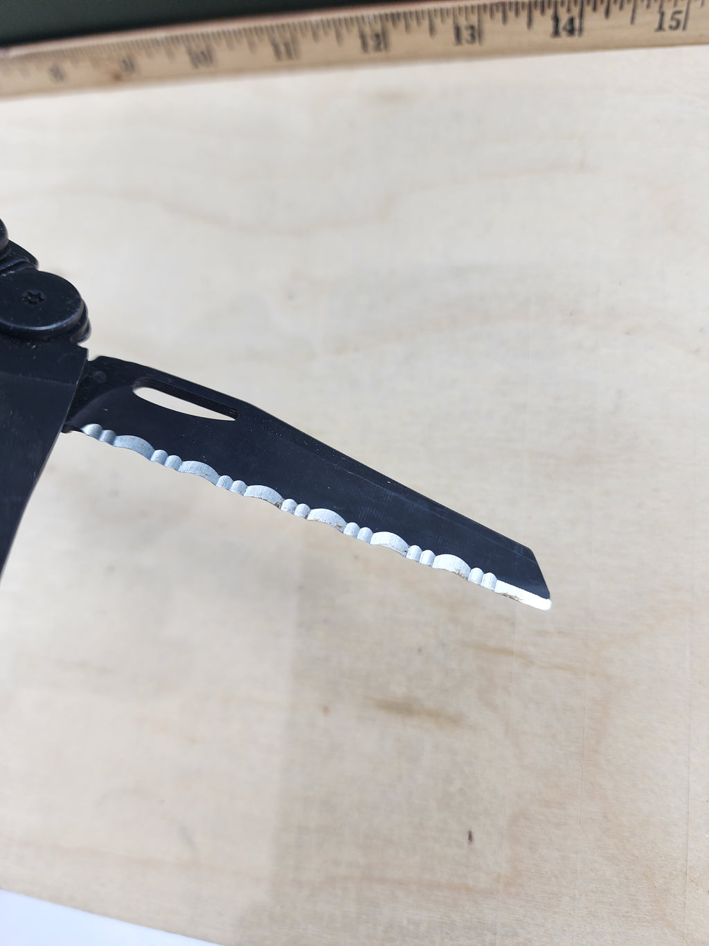 Leatherman Wave #-110 knife resharpened, light usage, dirty