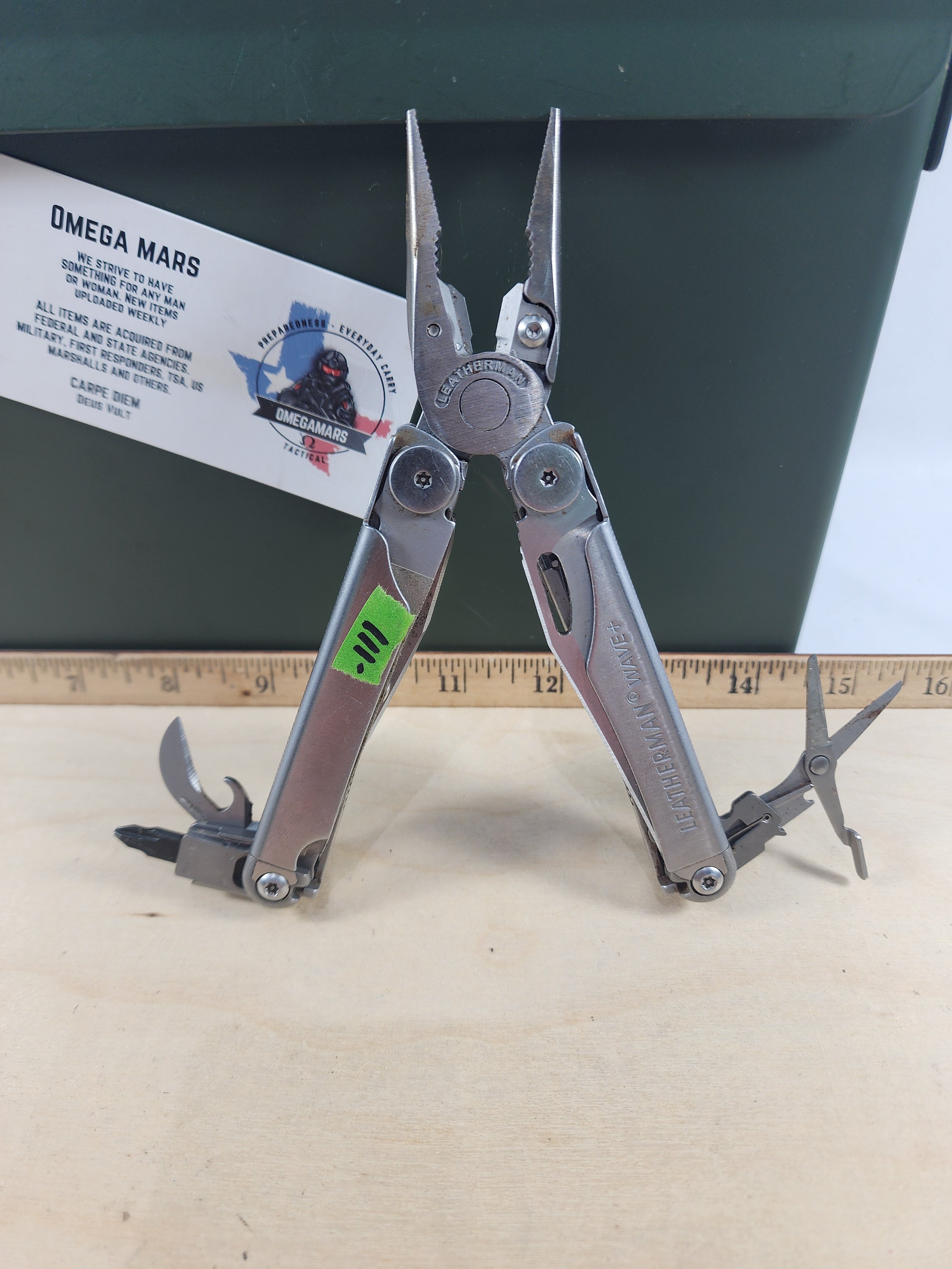 Leatherman Wave Plus #-111 Dirty, rust is present