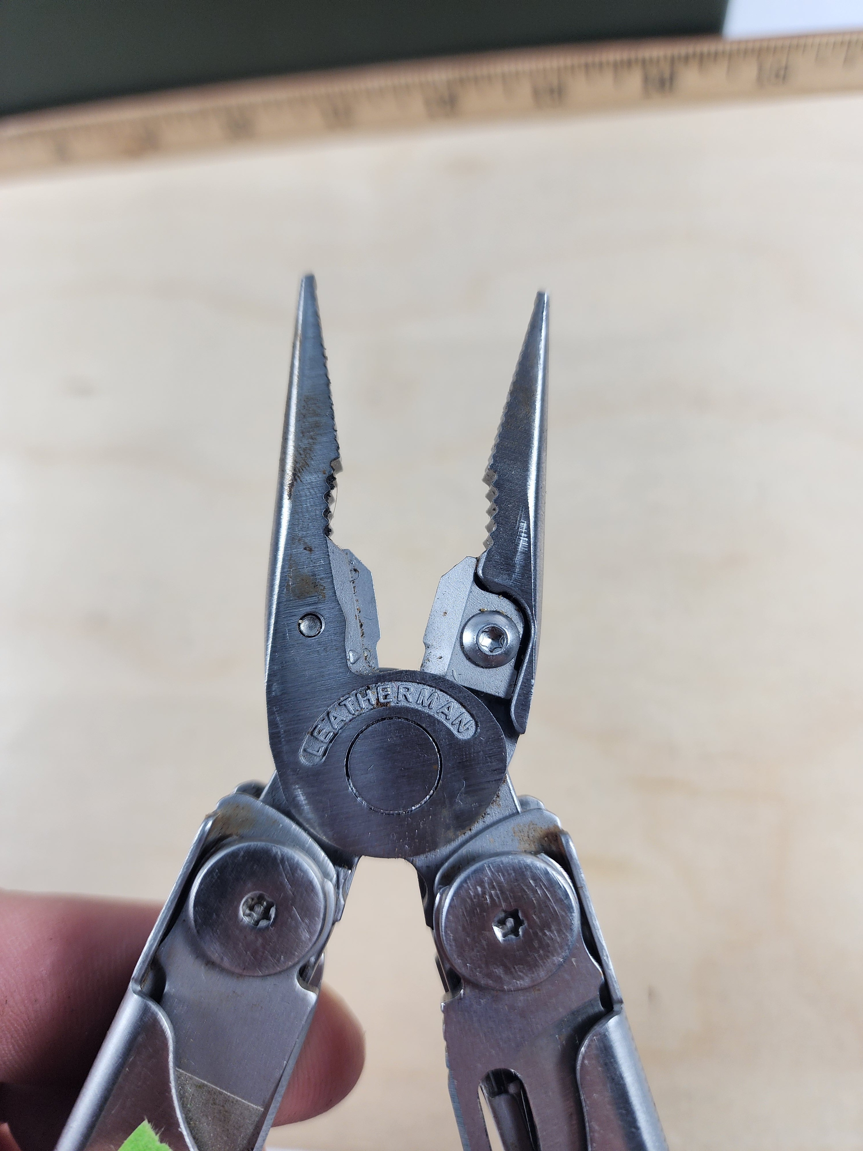 Leatherman Wave Plus #-111 Dirty, rust is present