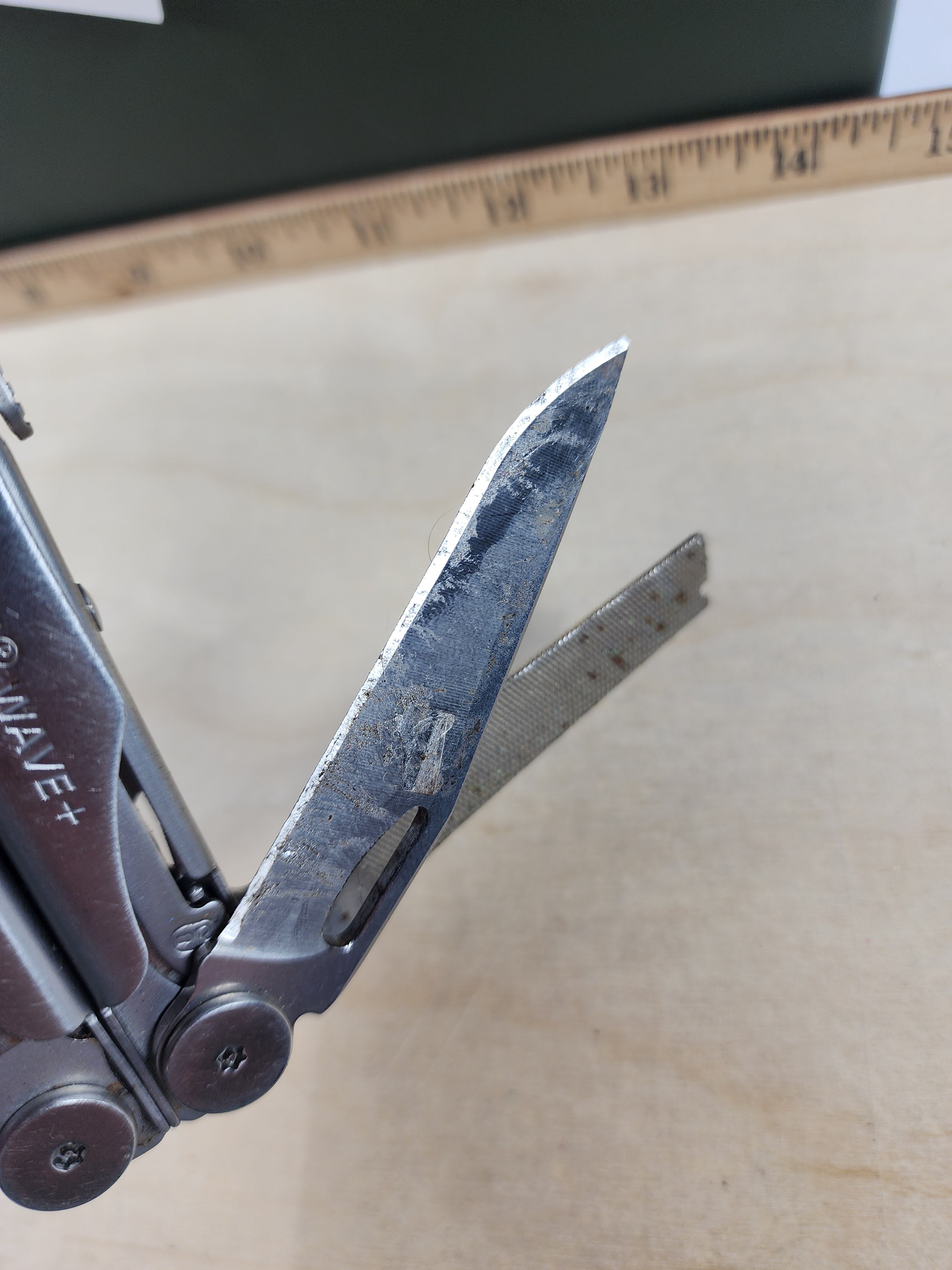 Leatherman Wave Plus #-111 Dirty, rust is present