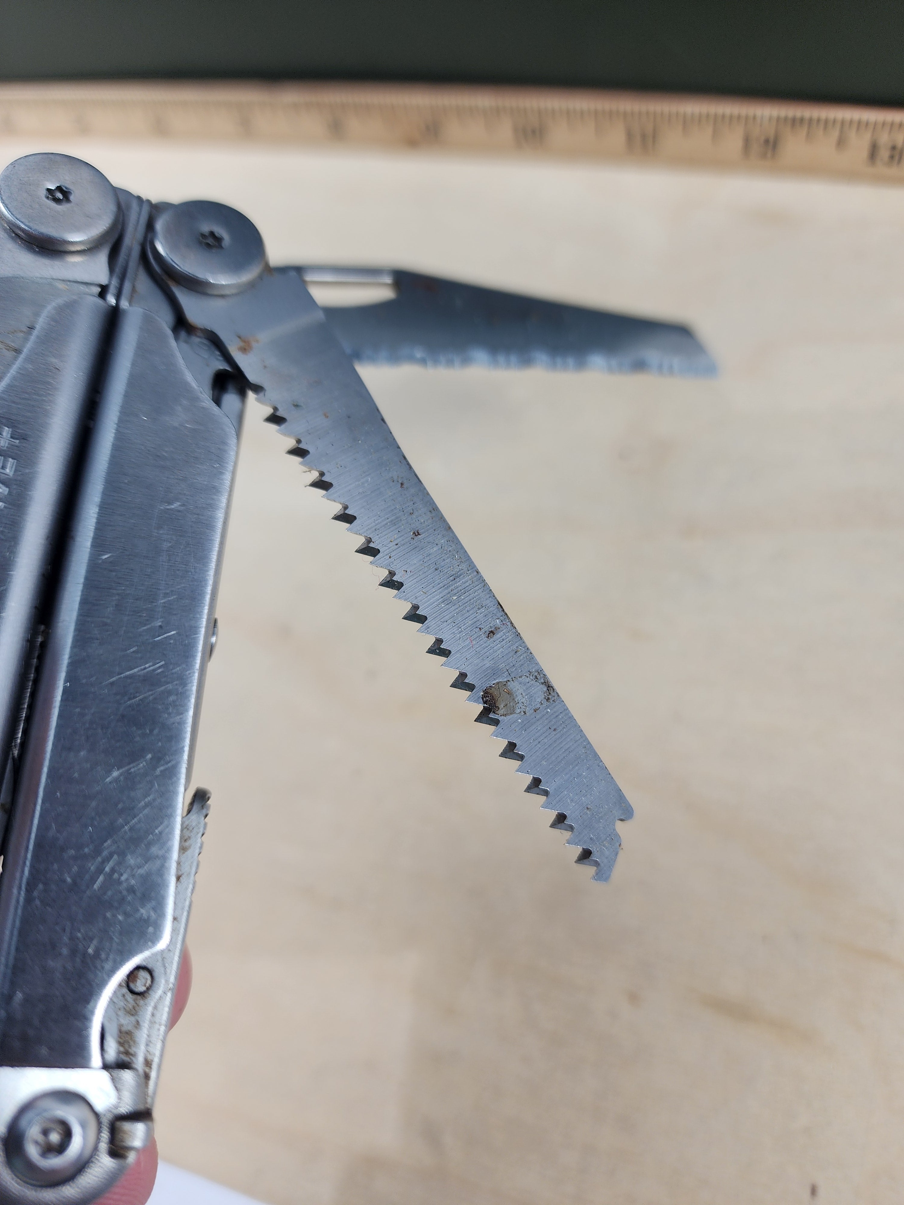 Leatherman Wave Plus #-111 Dirty, rust is present