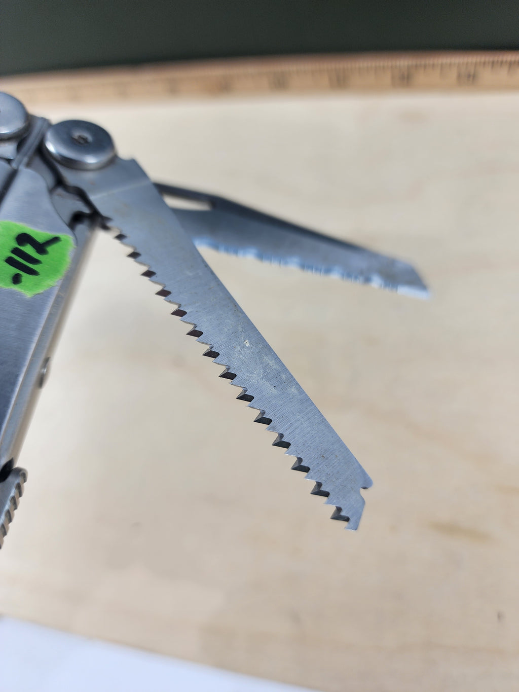 Leatherman Wave Plus #-112 Dirty, spots of rust, screw driver chipped