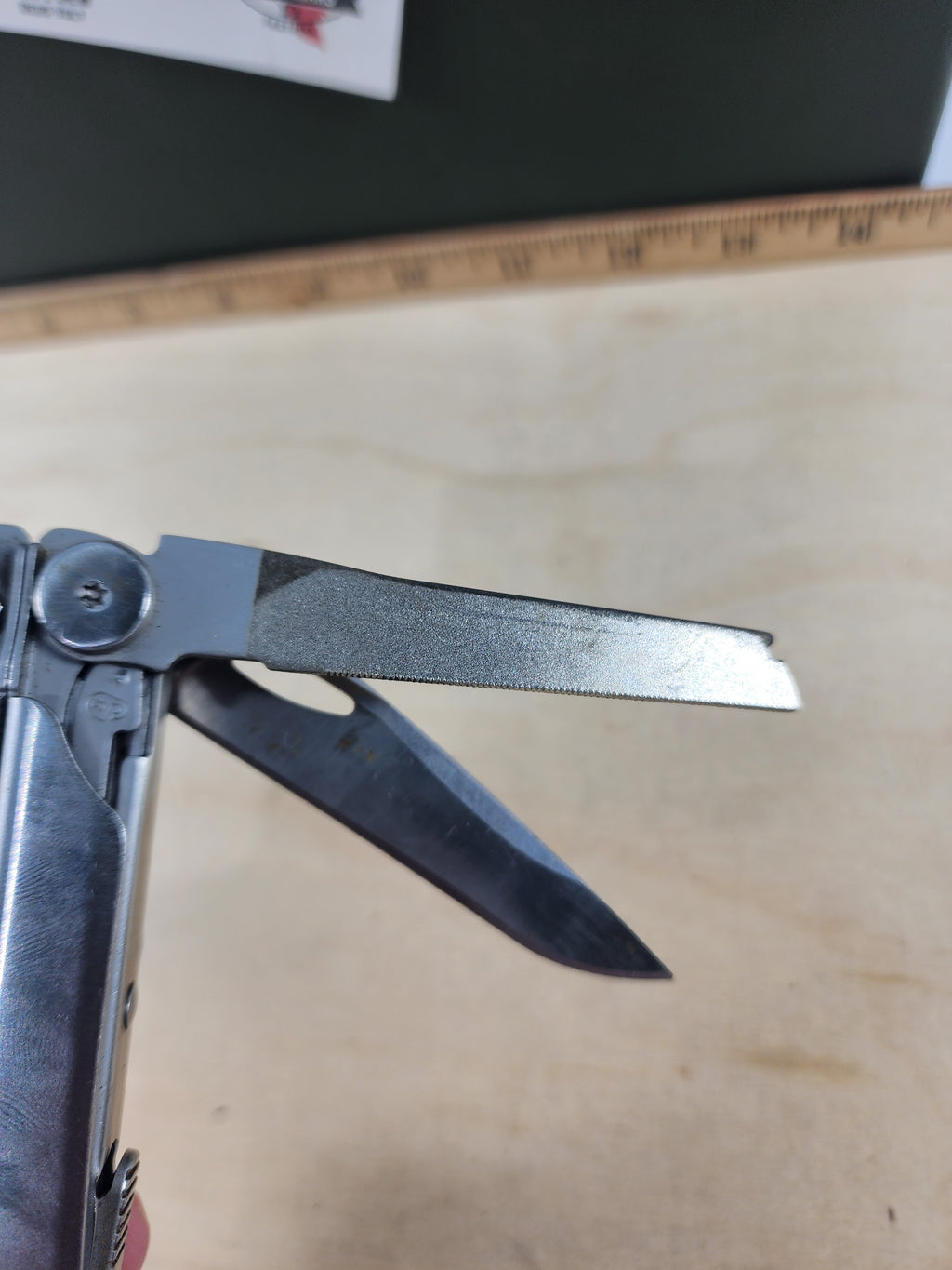 Leatherman Wave Plus #-114 Dirty, spots of rust.