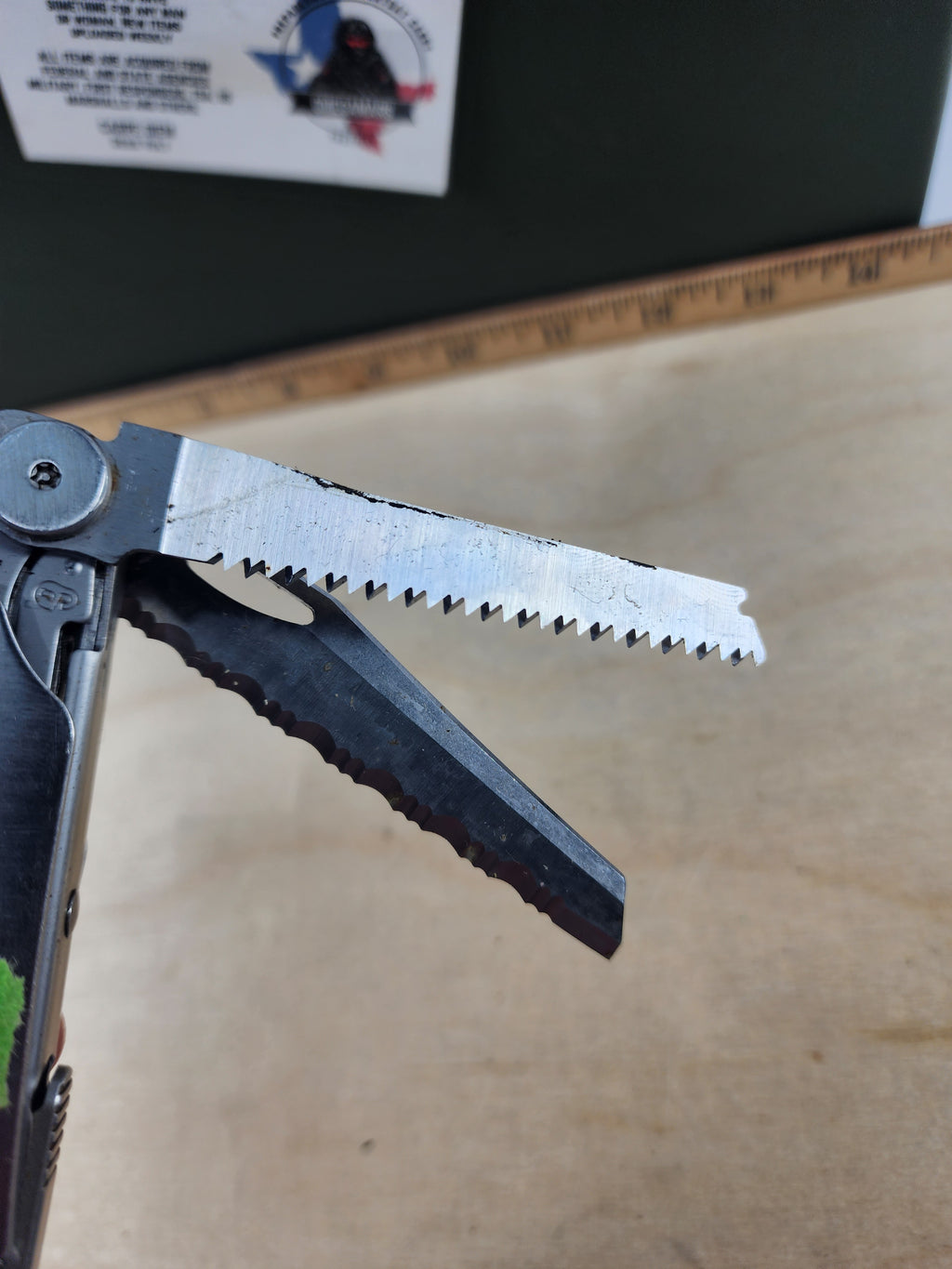 Leatherman Wave Plus #-114 Dirty, spots of rust.