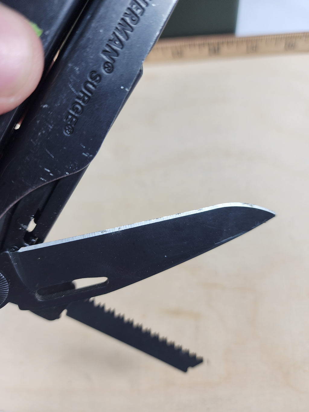 Leatherman Surge #-117 Dirty, knife dings