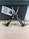 Leatherman Charge #-121 Very dirty, spots of rust