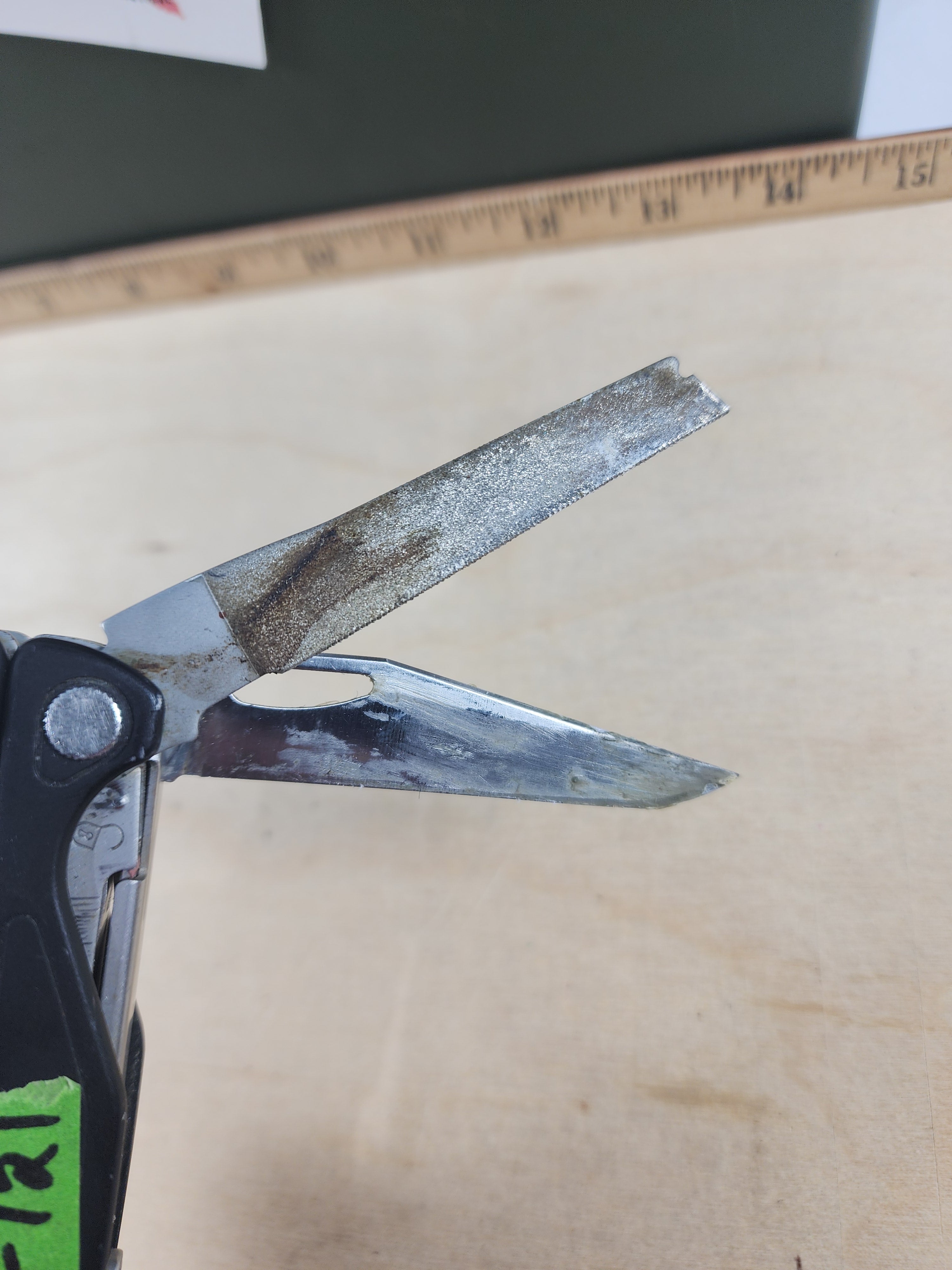 Leatherman Charge #-121 Very dirty, spots of rust