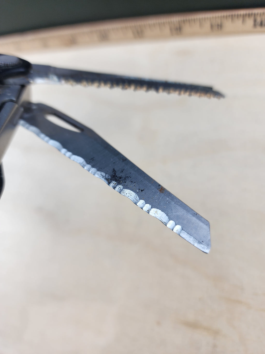 Leatherman Charge #-121 Very dirty, spots of rust