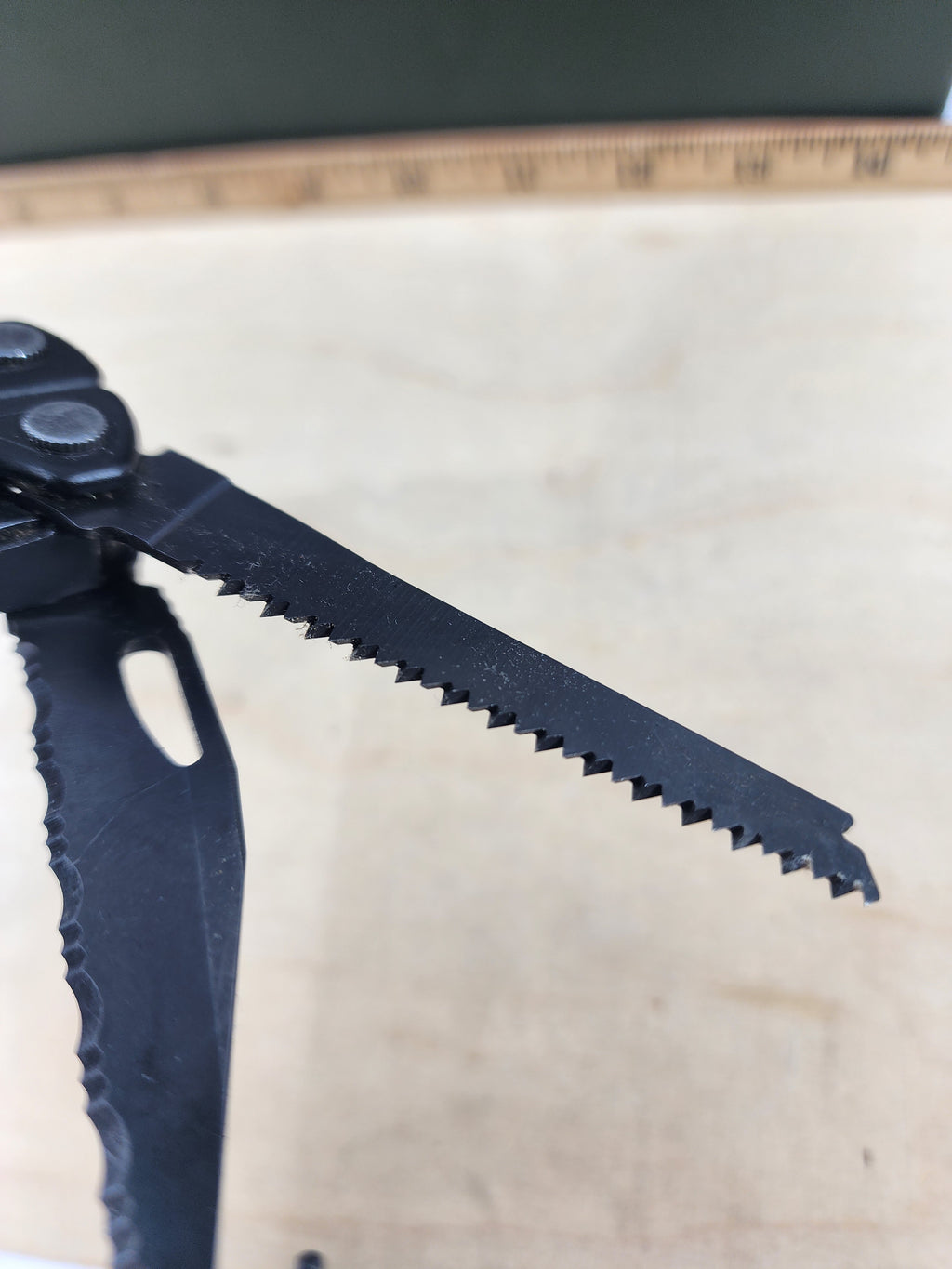 Leatherman Charge #-122 Light usage, dirty, knife and screw driver chipped