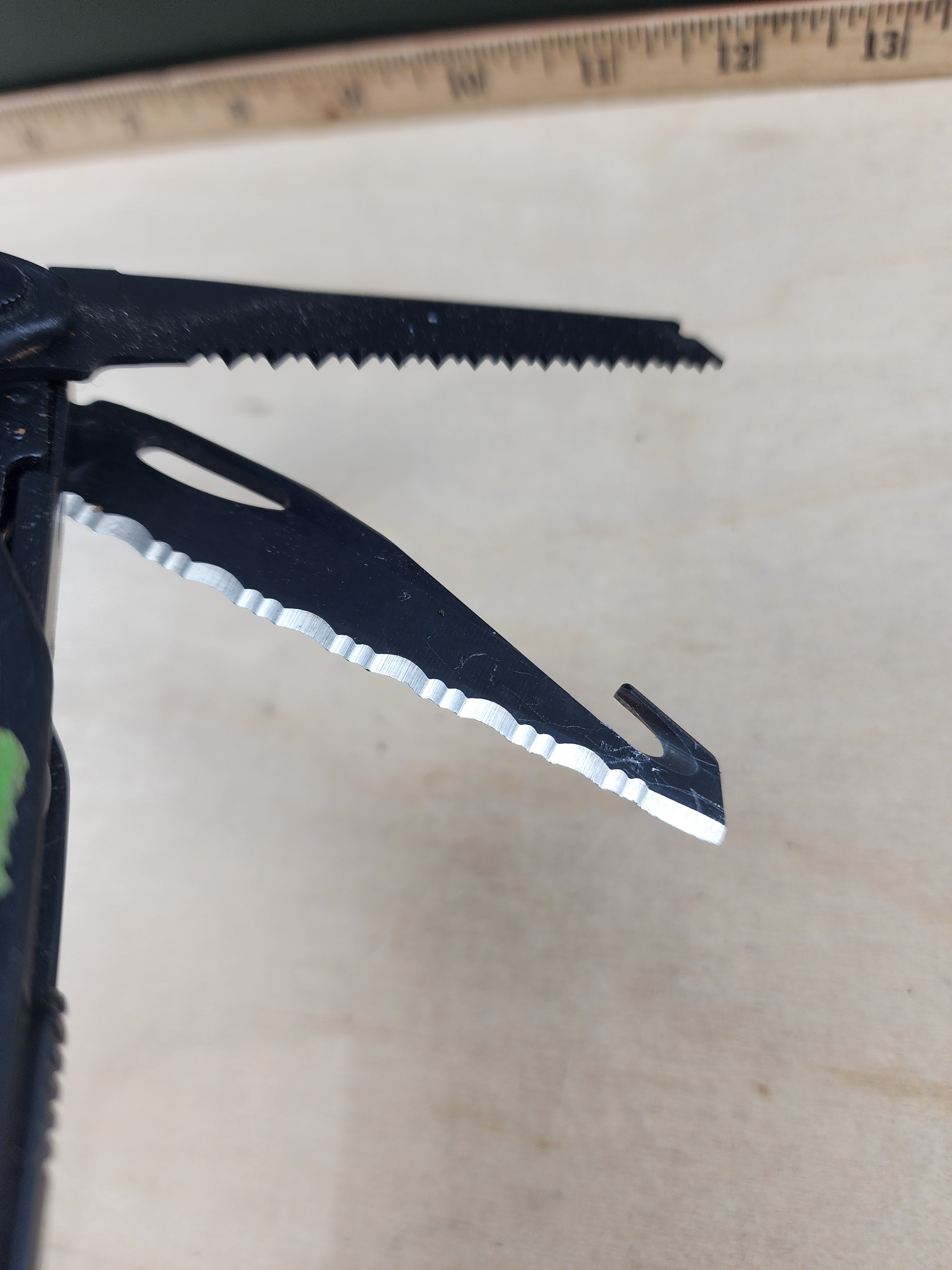 Leatherman Charge #-123 Light usage, dirty