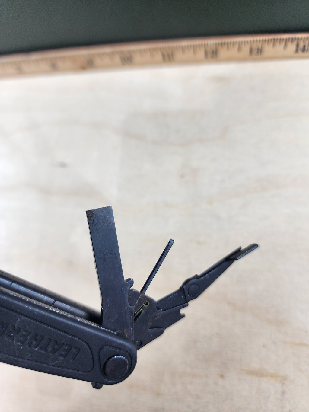Leatherman Charge + #=-124 Light usage, dirty, rust spots
