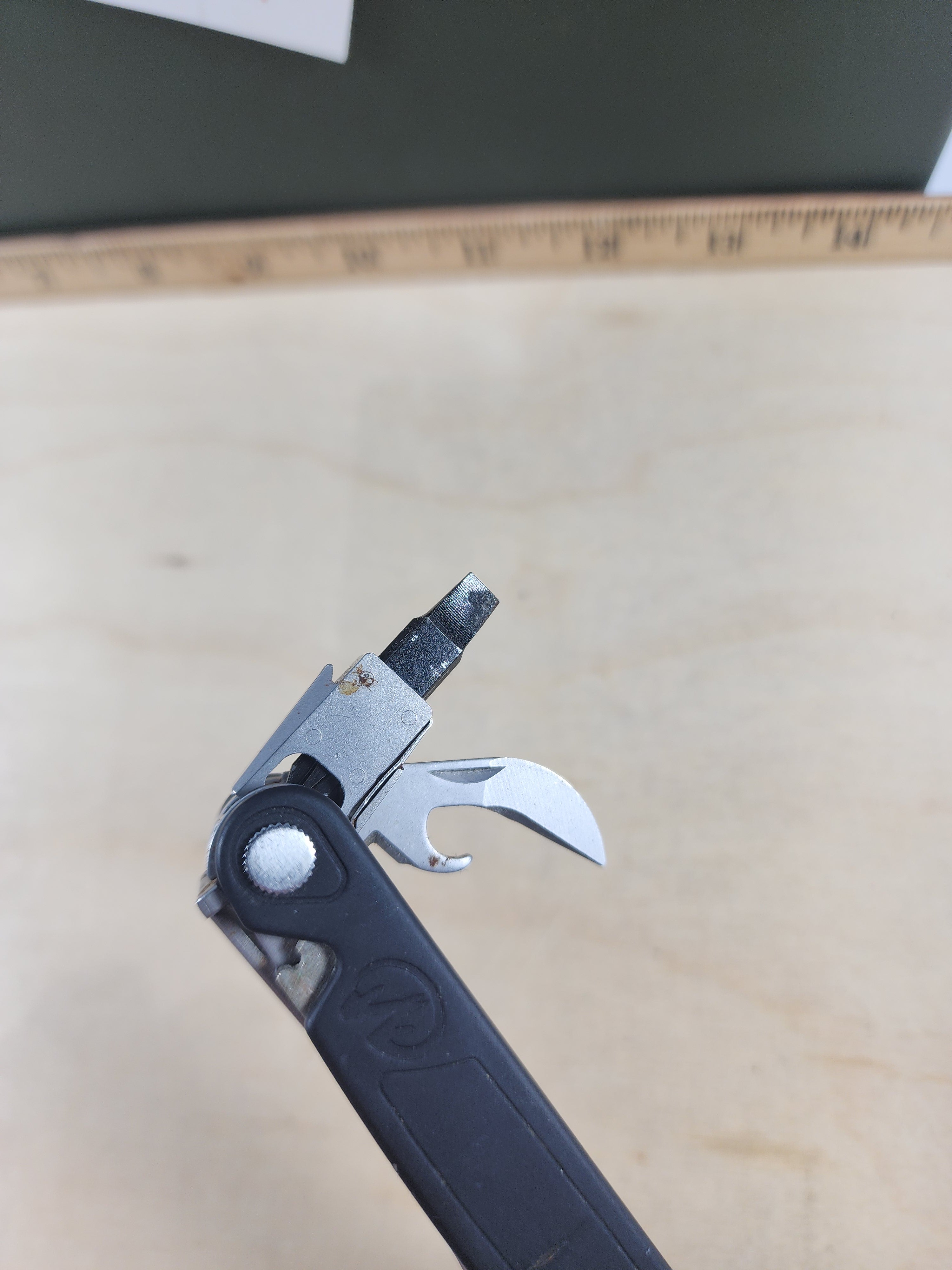 Leatherman Charge + #=-126 Light usage, dirty, rust spots