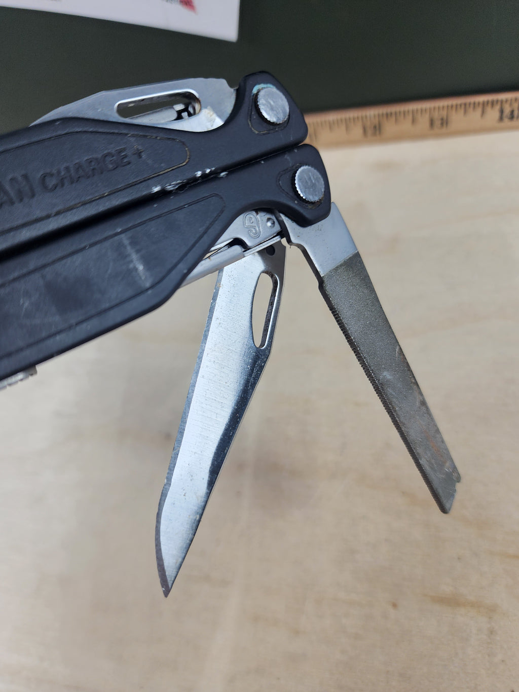 Leatherman Charge + #=-126 Light usage, dirty, rust spots