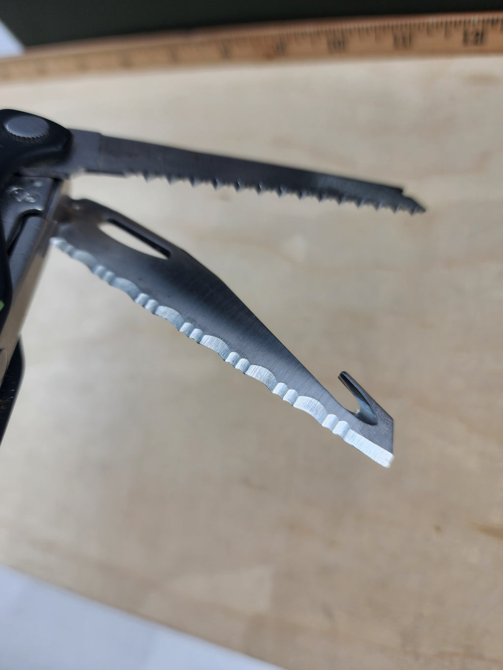 Leatherman Charge + #=-126 Light usage, dirty, rust spots