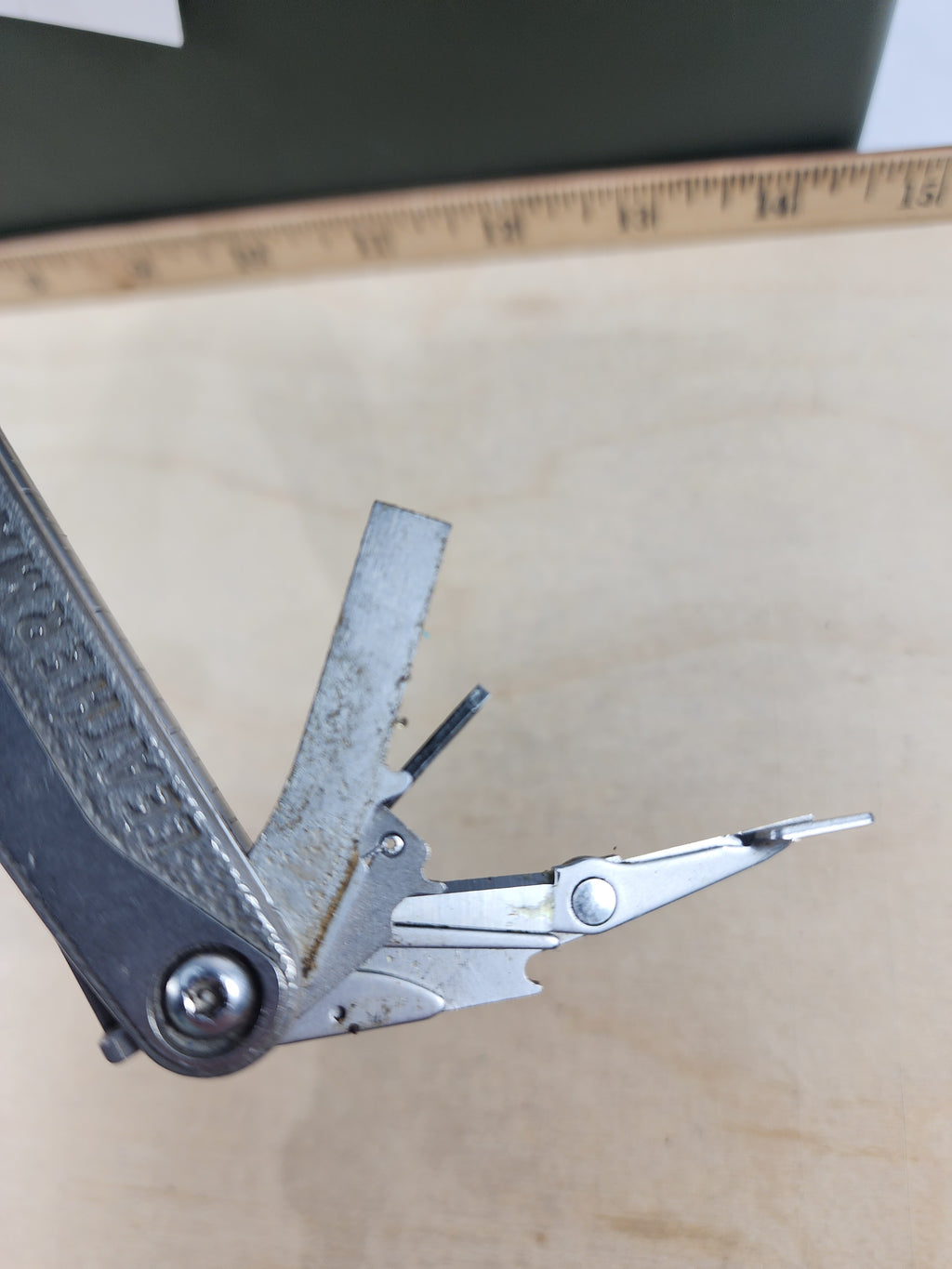 Leatherman Charge + TTi #=-128 Light usage, dirty