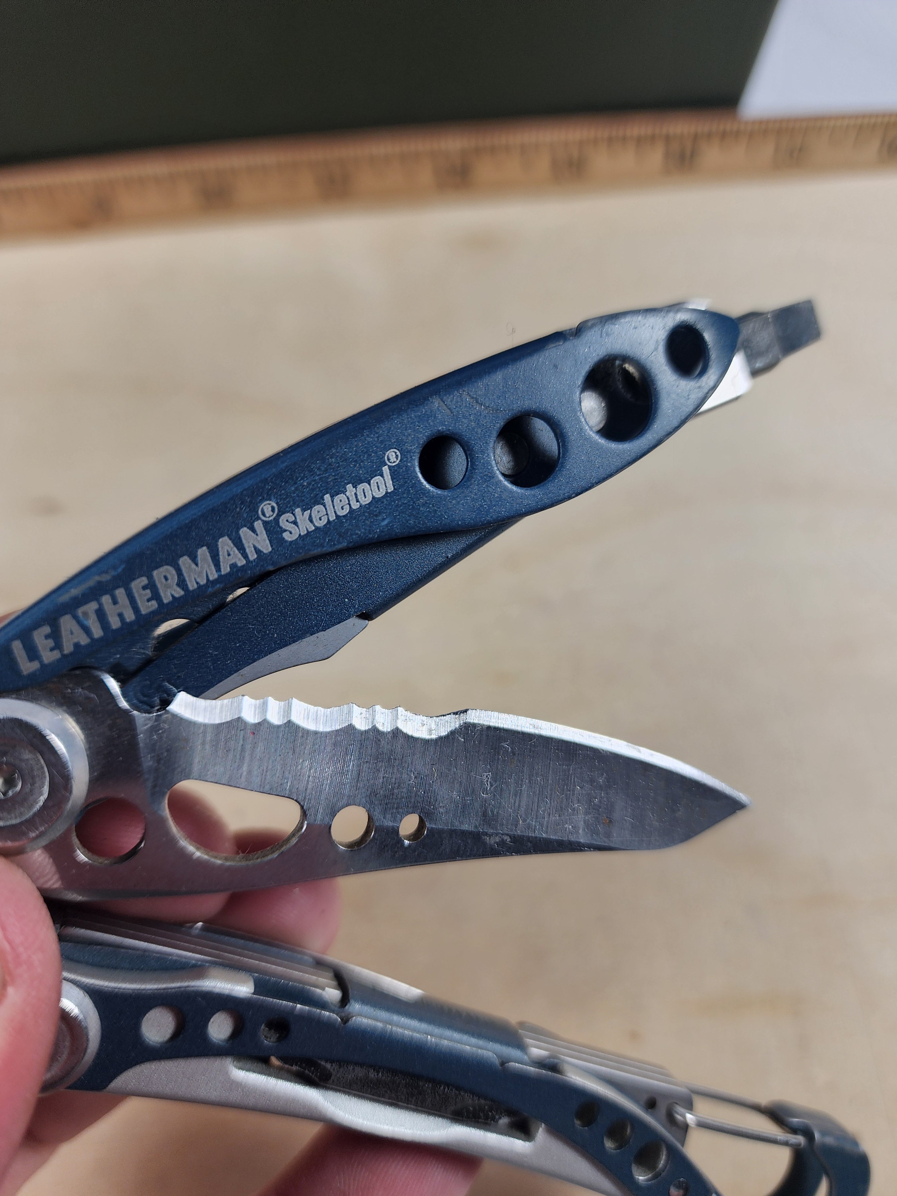 Leatherman Skeletool #-131 Light usage, discontinued color option
