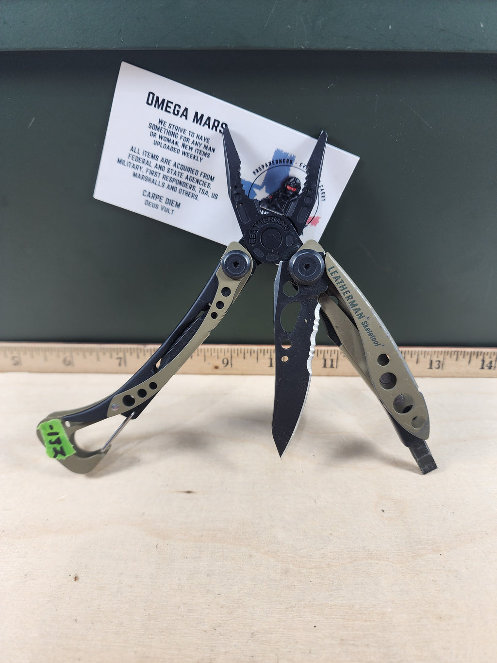 Leatherman Skeletool #-132 Light usage, discontinued option, coyote