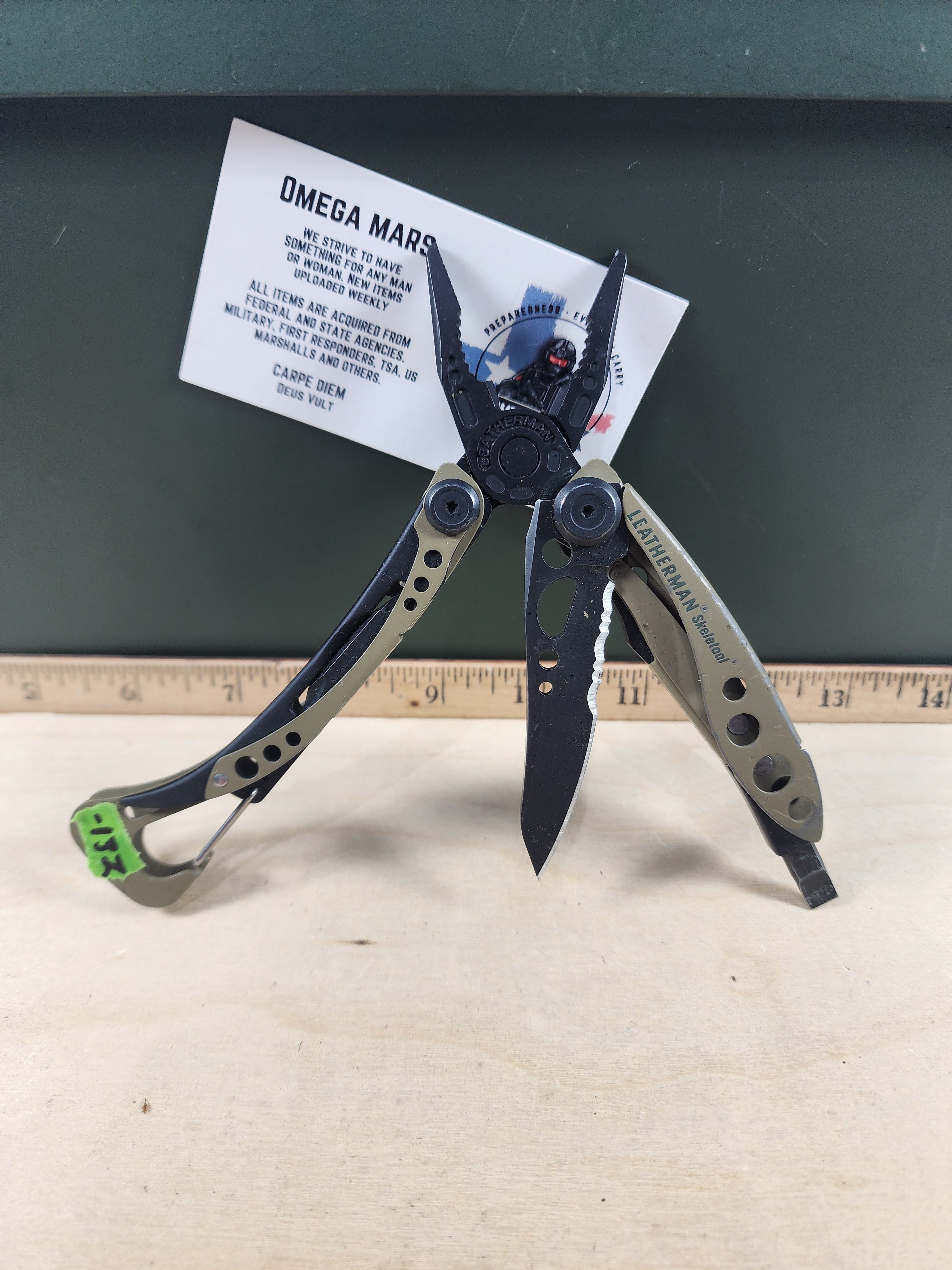 Leatherman Skeletool #-132 Light usage, discontinued option, coyote