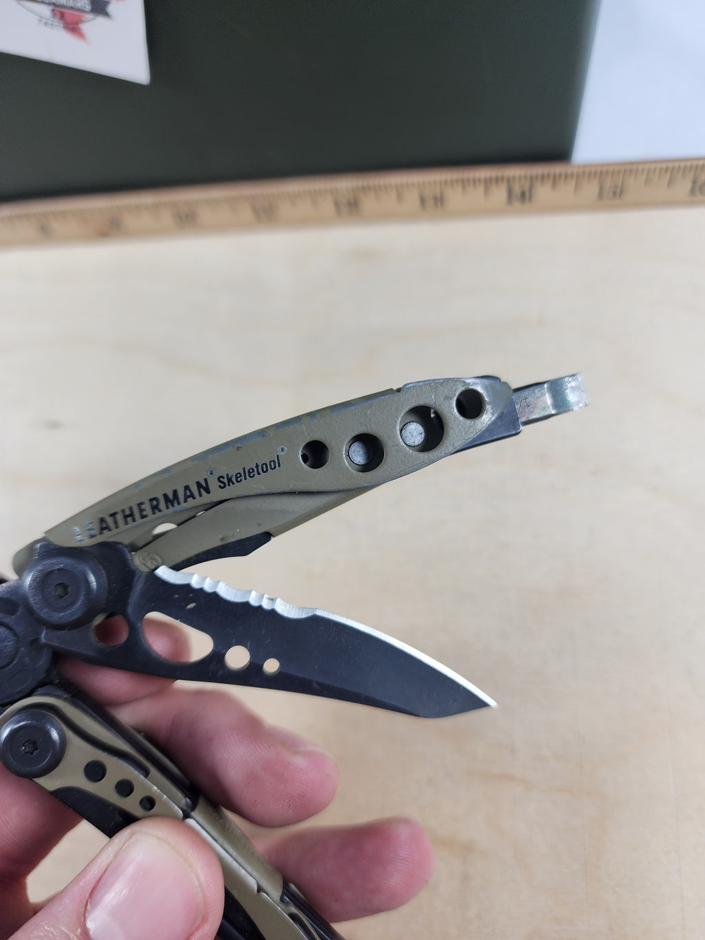 Leatherman Skeletool #-132 Light usage, discontinued option, coyote