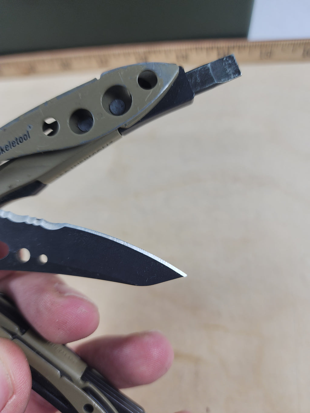 Leatherman Skeletool #-132 Light usage, discontinued option, coyote
