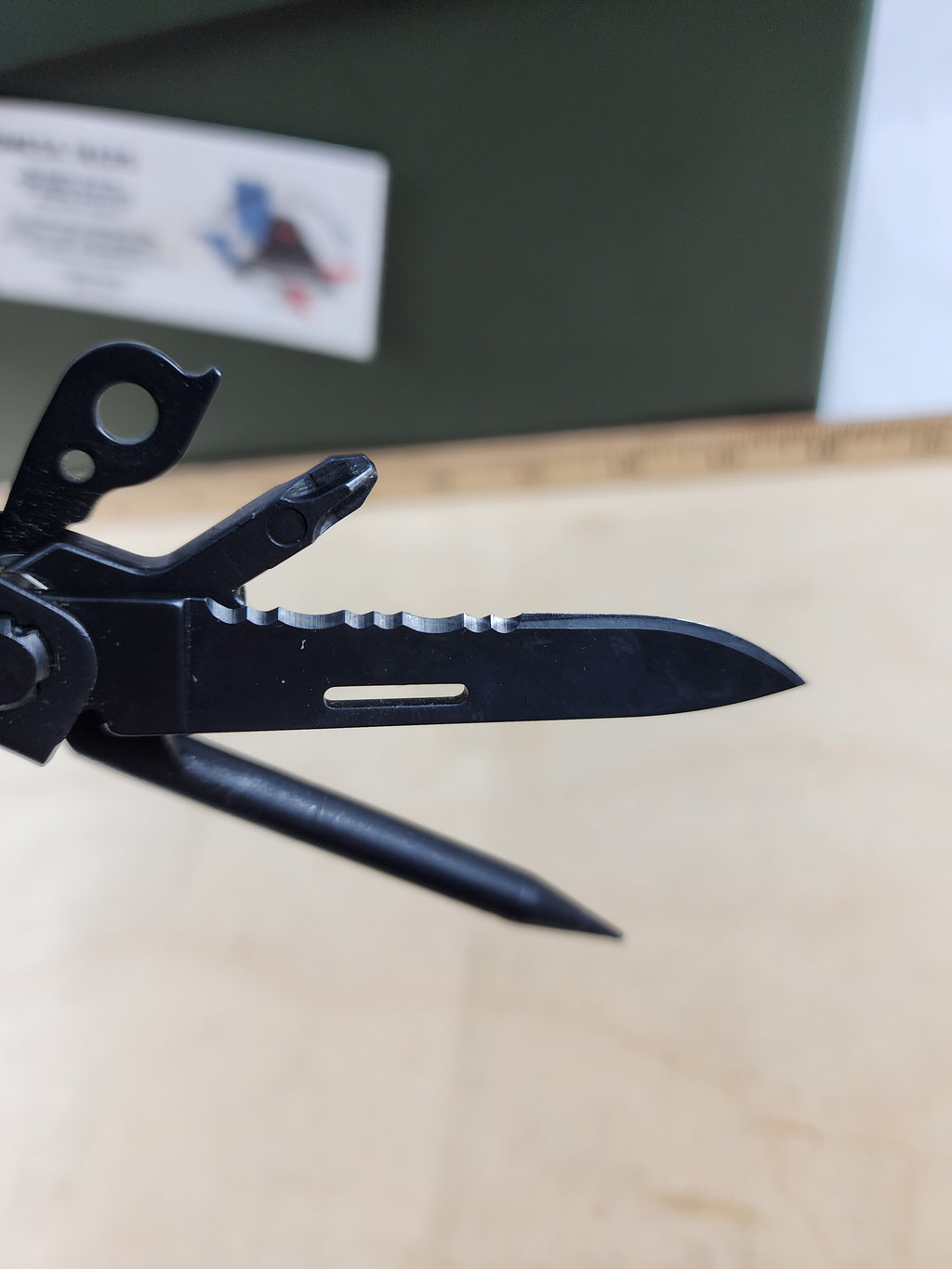 Gerber 600 Multi-Plier D.E.T. Multi Tool MP 600 DET