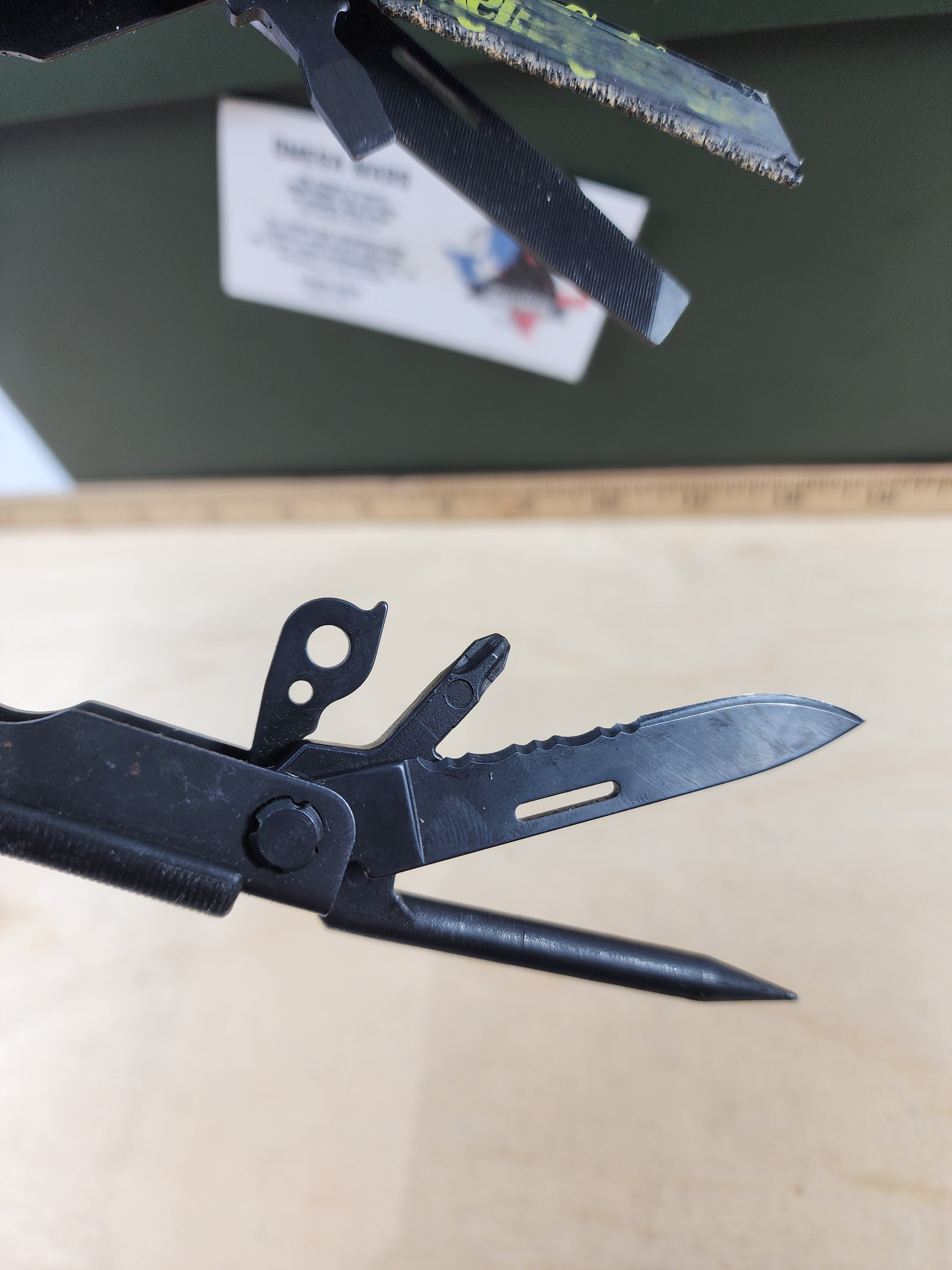 Gerber 600 Multi-Plier D.E.T. Multi Tool MP 600 DET
