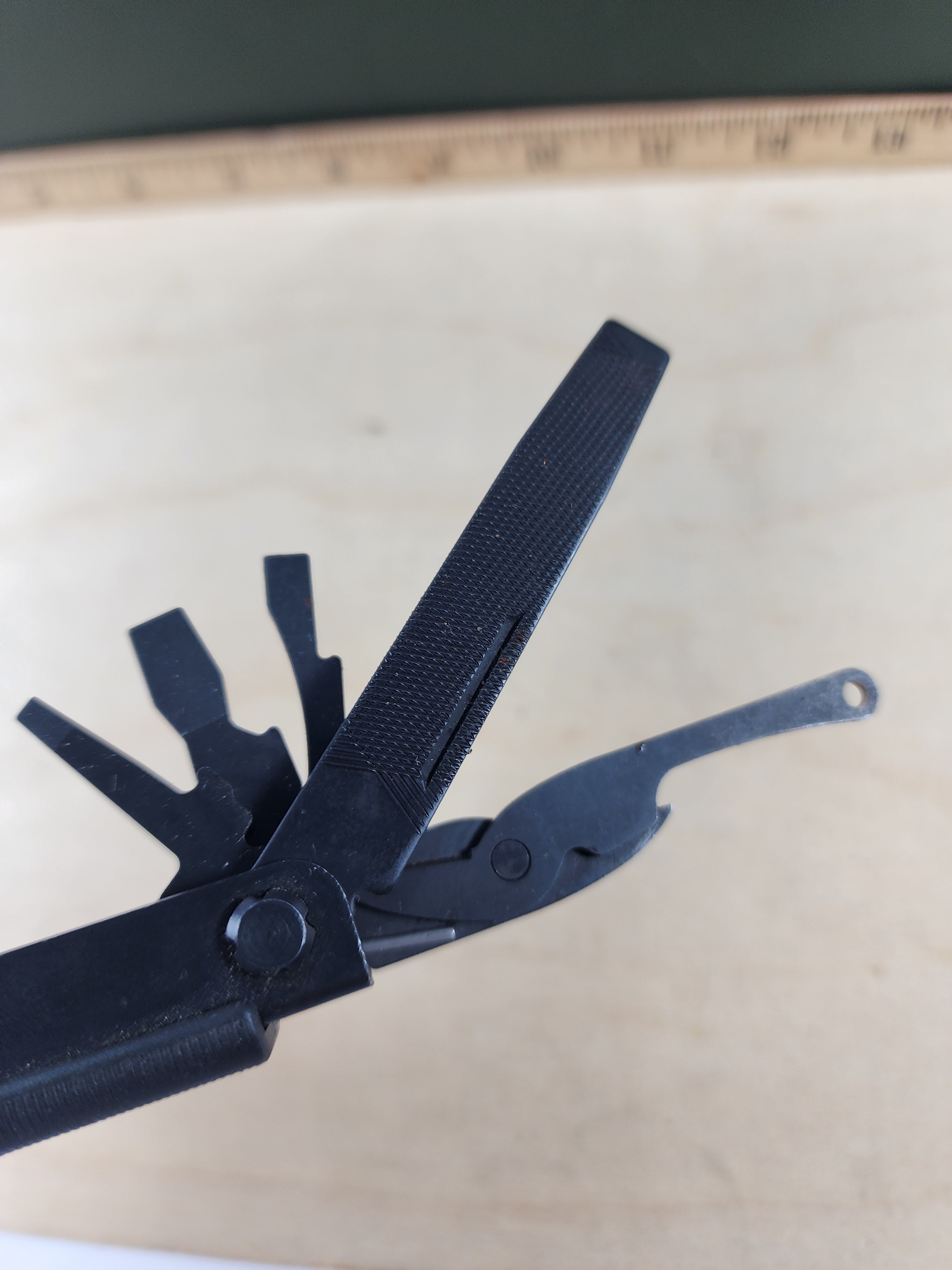 Gerber MP600 Bladeless Multi-Plier Black (MSRP 129.99)