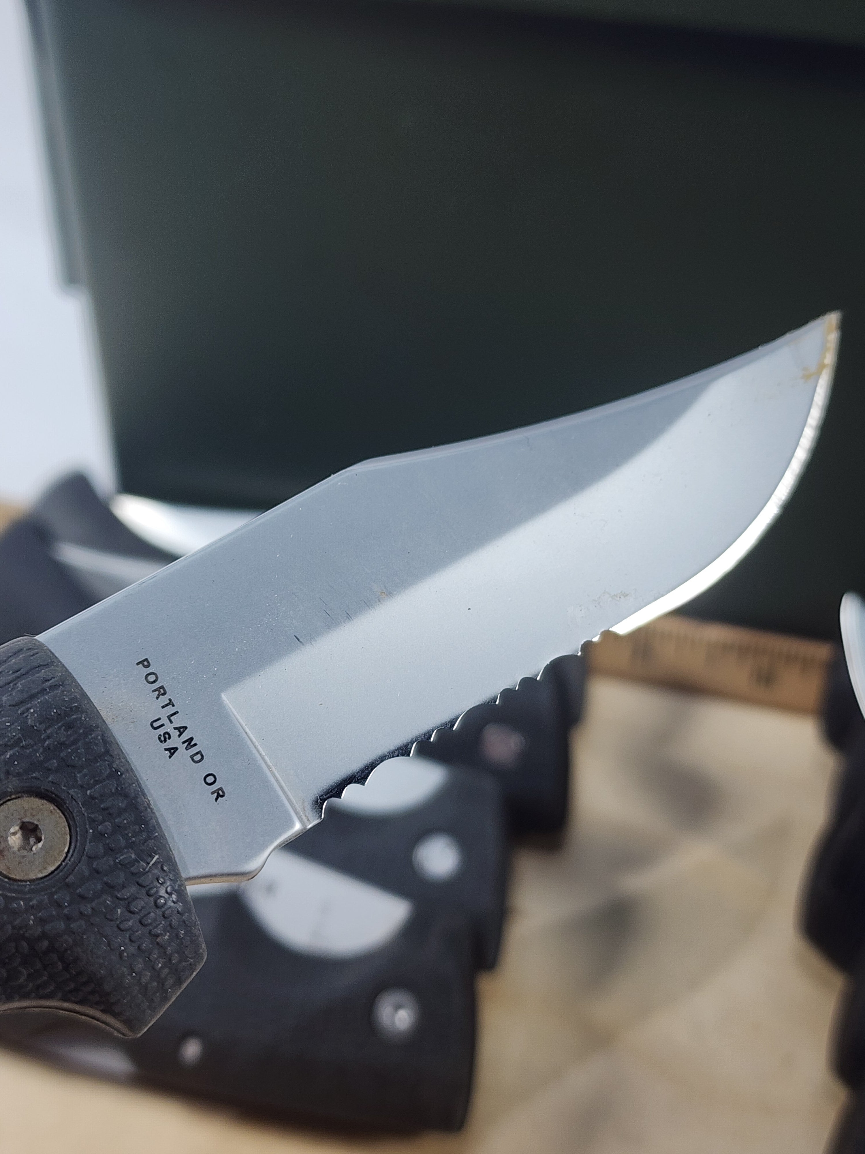 Gerber Gator Clip Point - Serrated Edge - Light Usage - Brand New