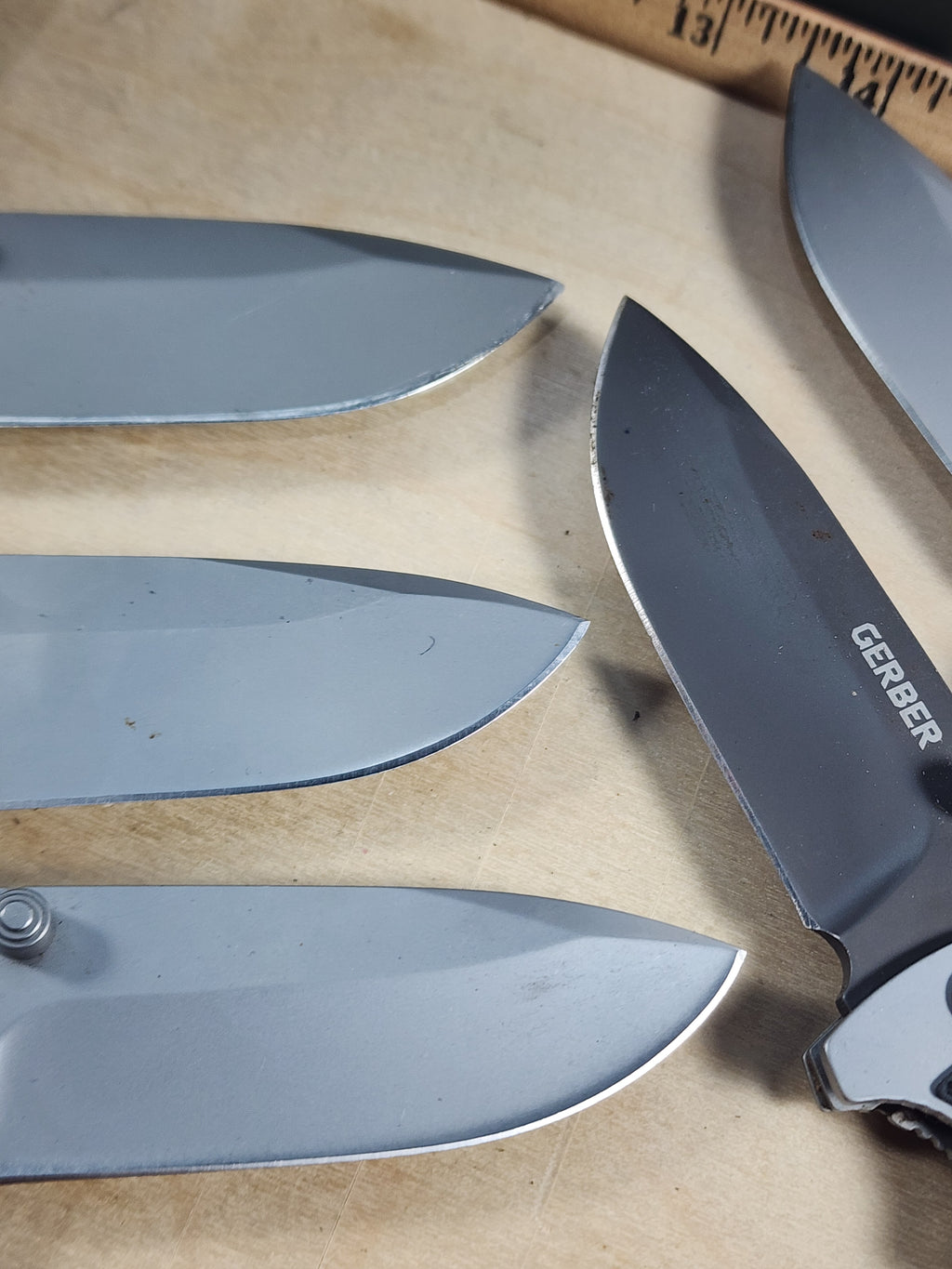 Gerber Freeman Guide Folder - Light Usage - Brand New