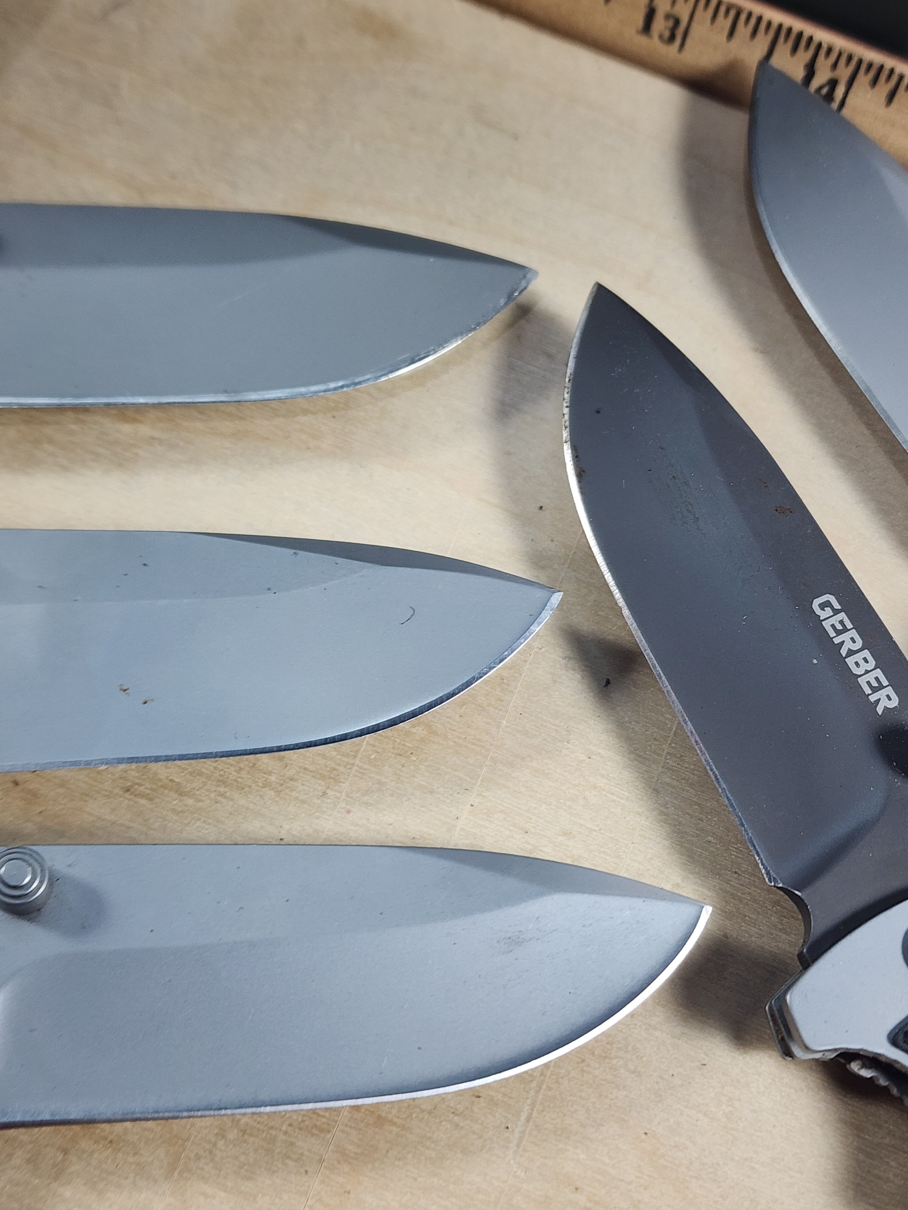 Gerber Freeman Guide Folder - Light Usage - Brand New