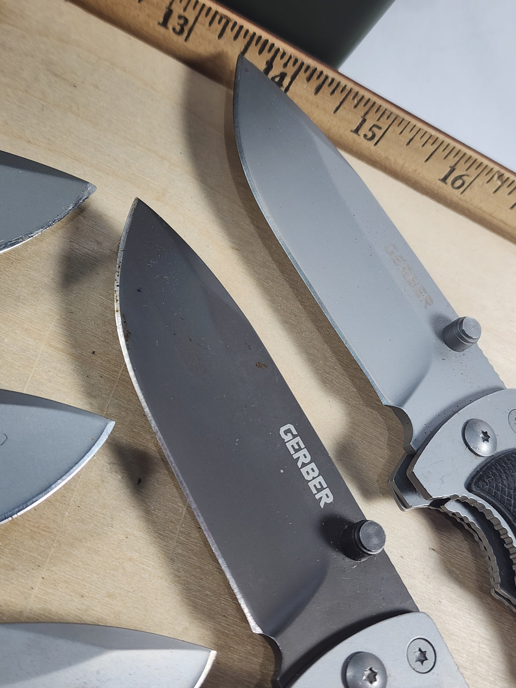 Gerber Freeman Guide Folder - Light Usage - Brand New