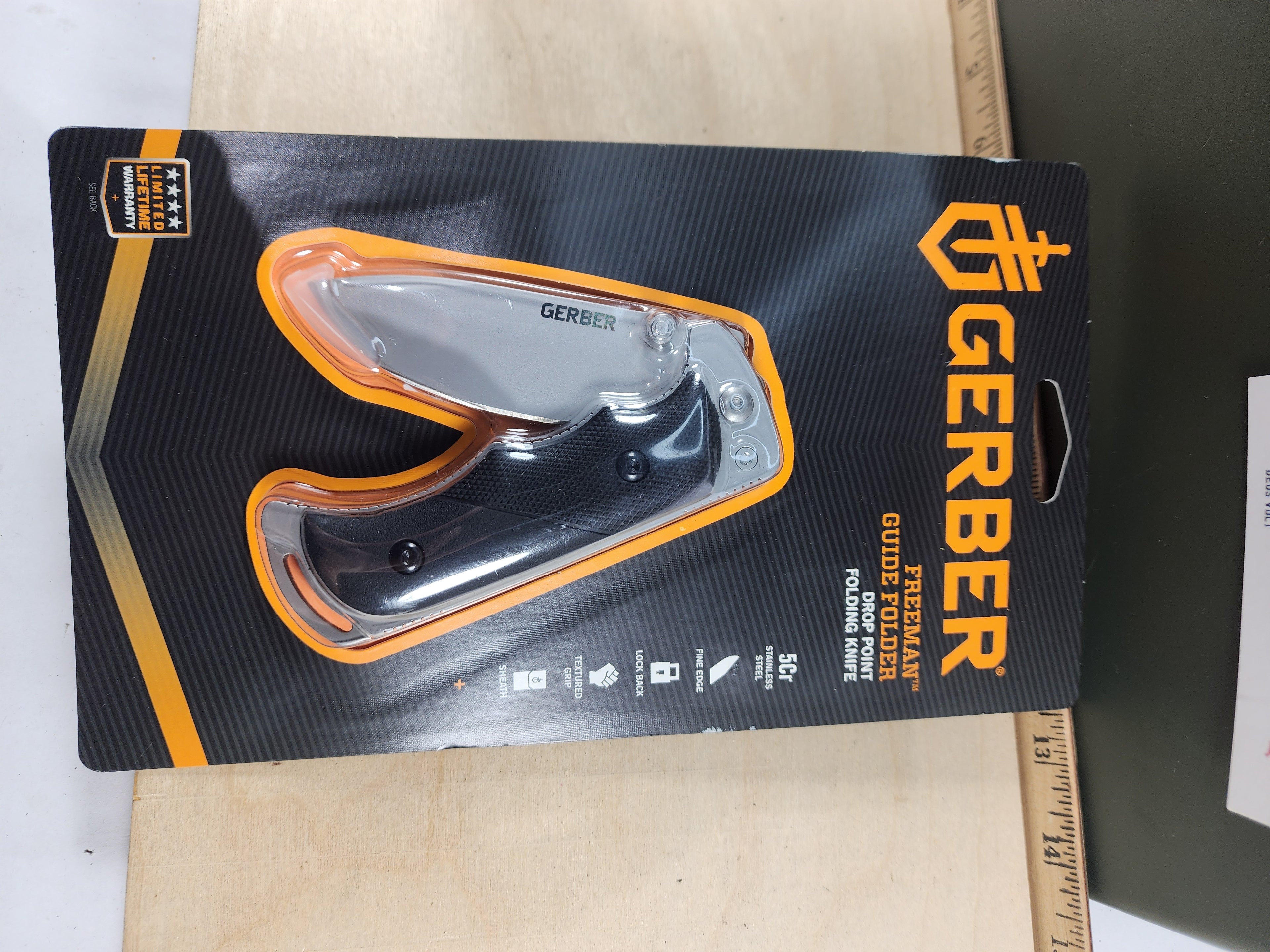 Gerber Freeman Guide Folder - Light Usage - Brand New
