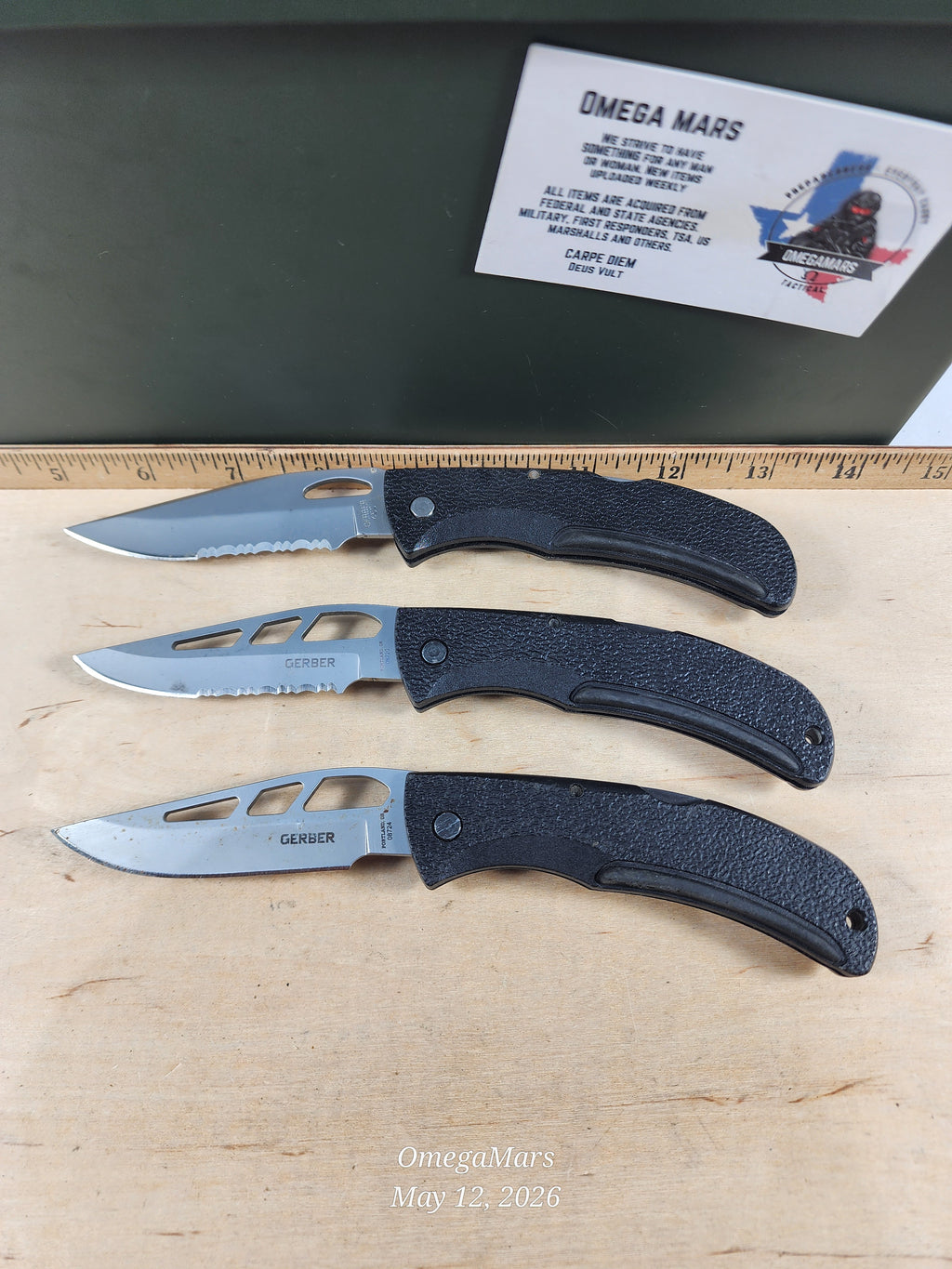 Gerber E-Z Out Skeleton Serrated/Plain - E-Z Out Junior Serrated/Plain. E-Z Out DPSF