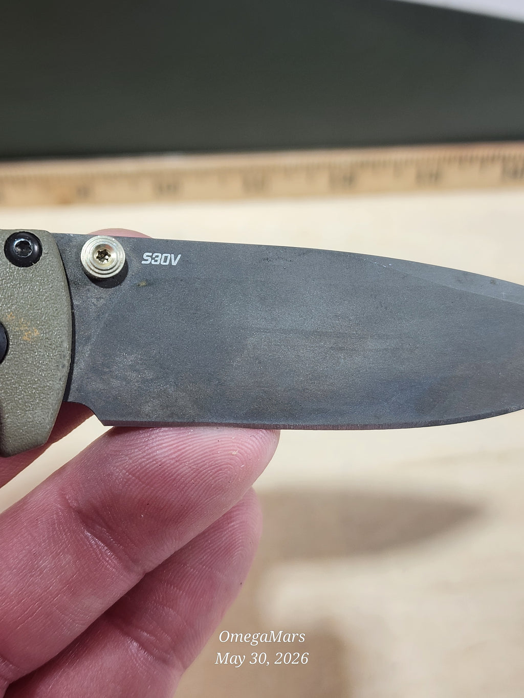 BENCHMADE 535 Bugout S30V - Light Usage - Dirty #1